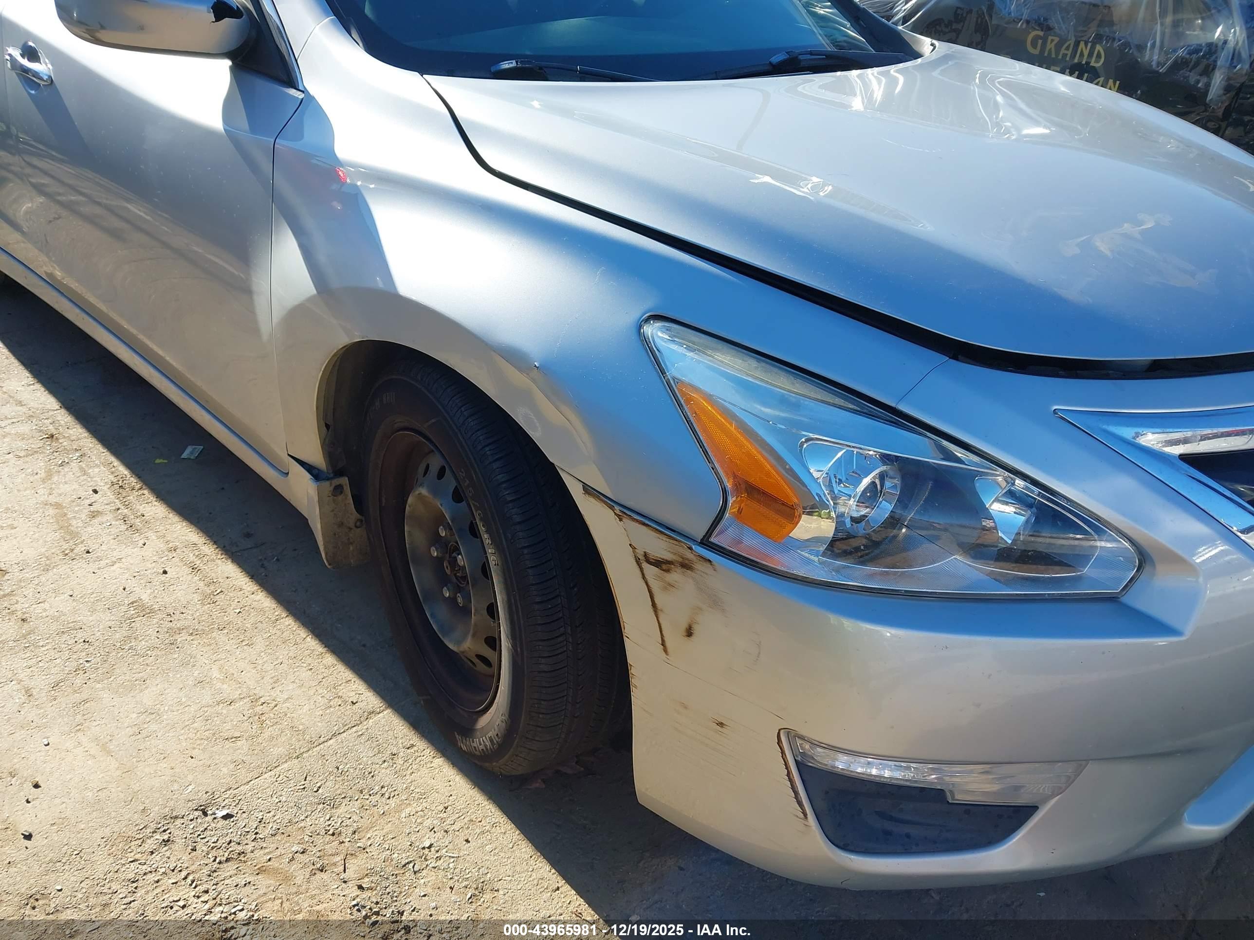 NISSAN ALTIMA image 6