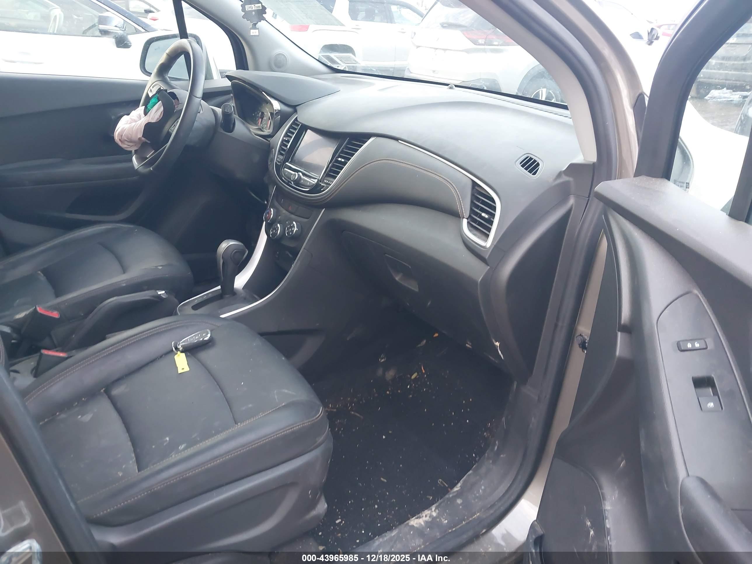 CHEVROLET TRAX image 5