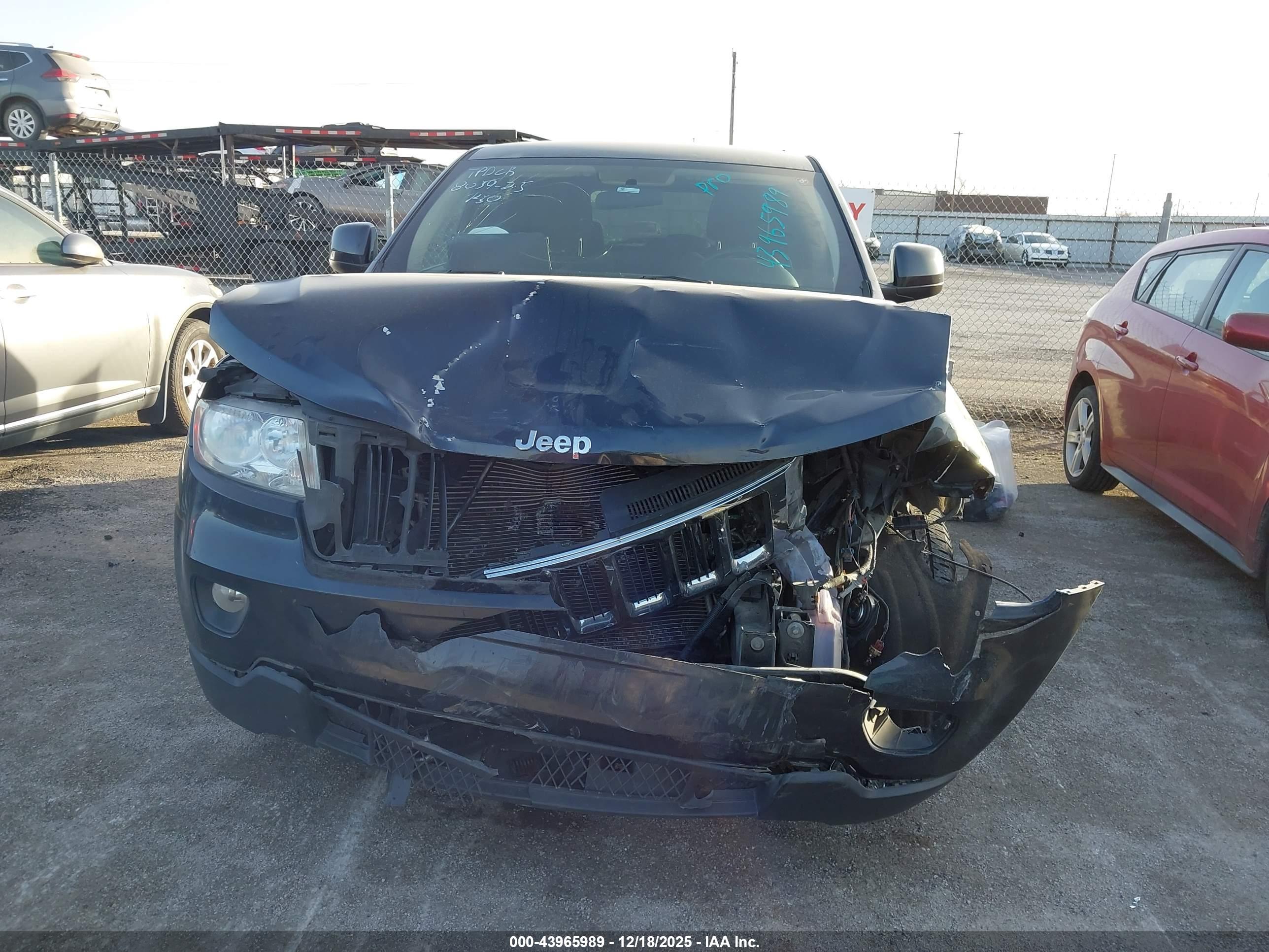 JEEP GRAND image 6