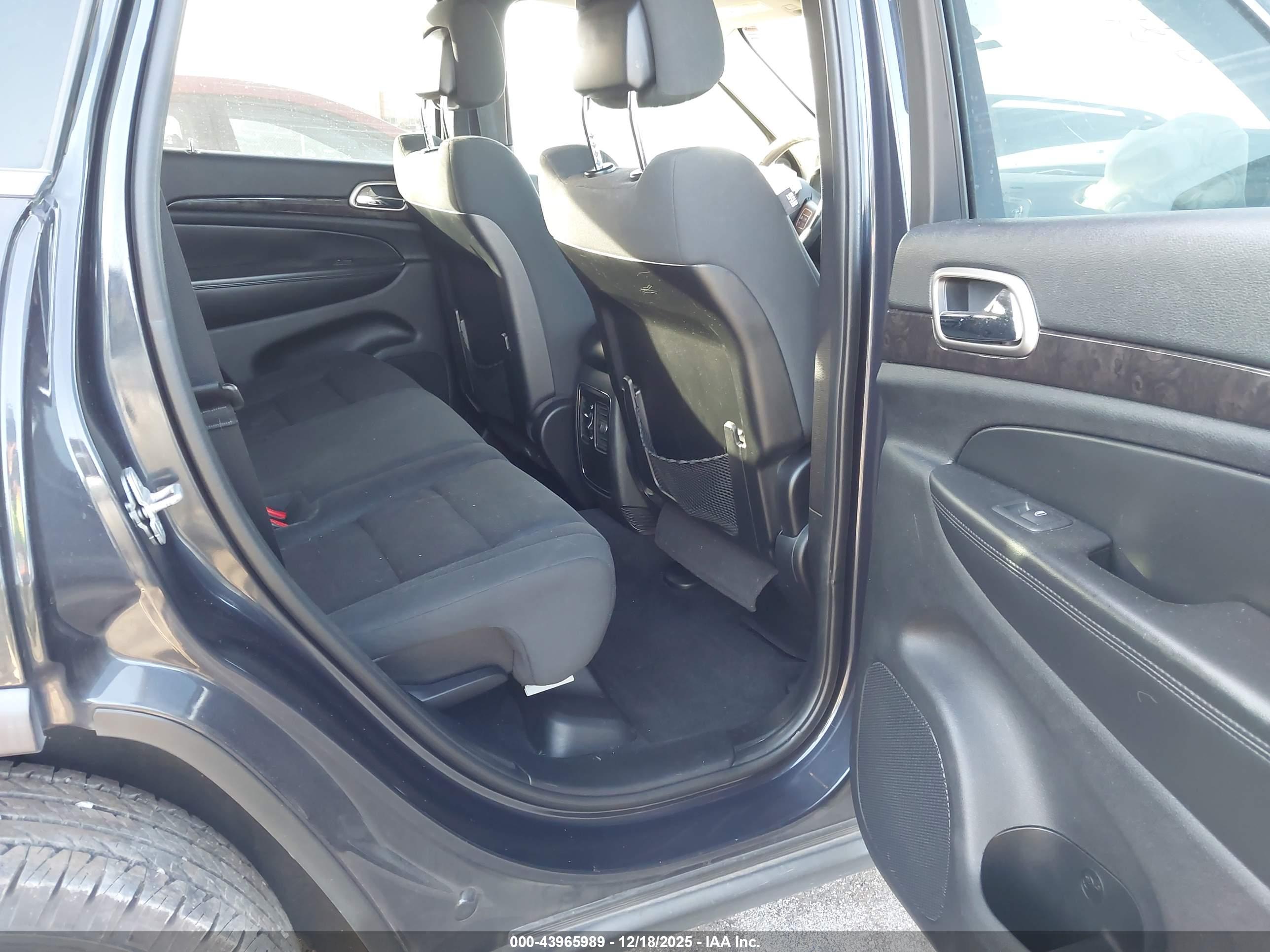 JEEP GRAND image 8