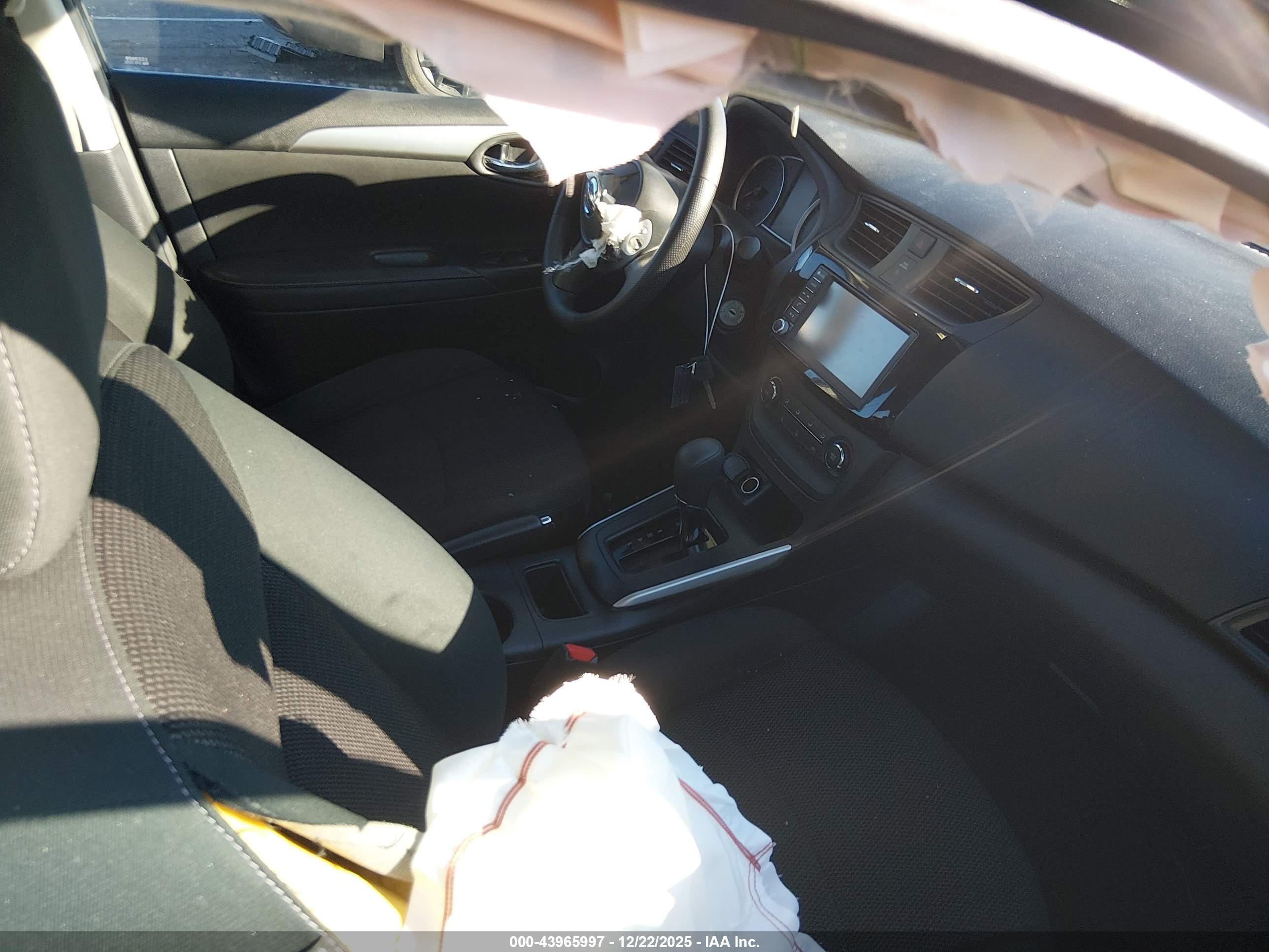 NISSAN SENTRA image 5