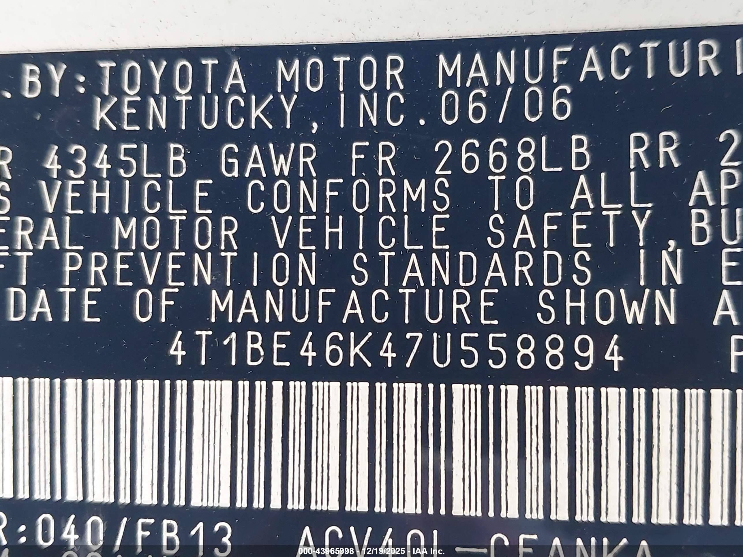 TOYOTA CAMRY image 9