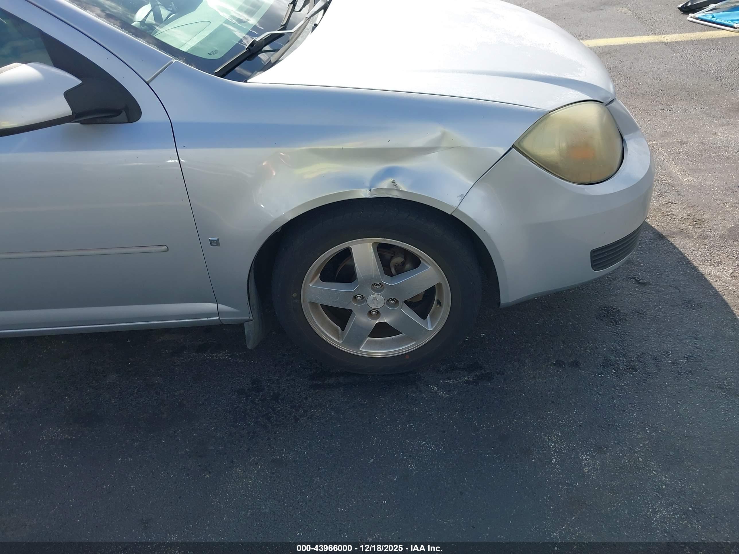CHEVROLET COBALT image 6