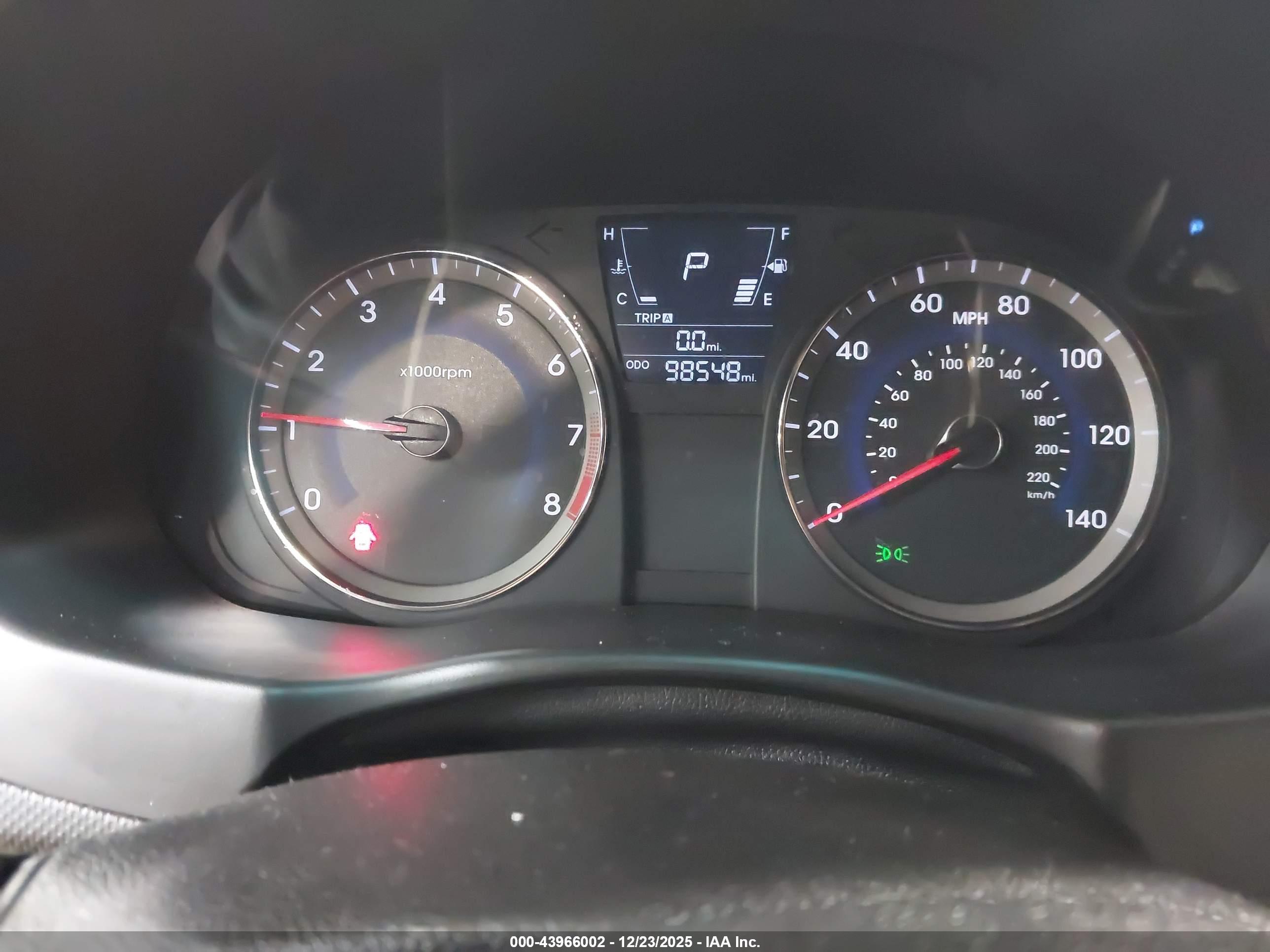 HYUNDAI ACCENT image 7