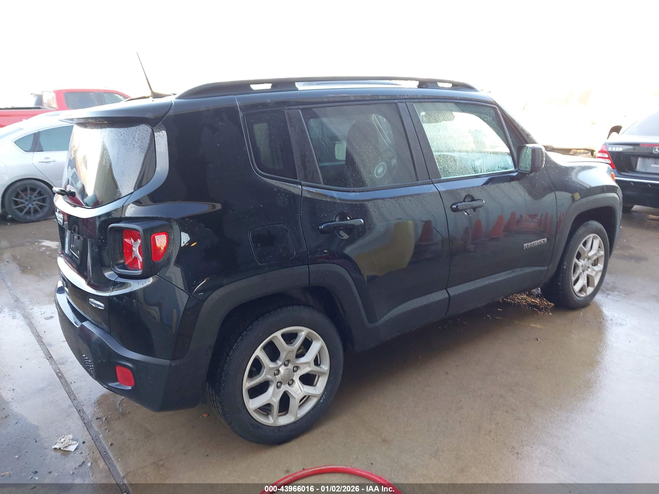 JEEP RENEGADE image 4