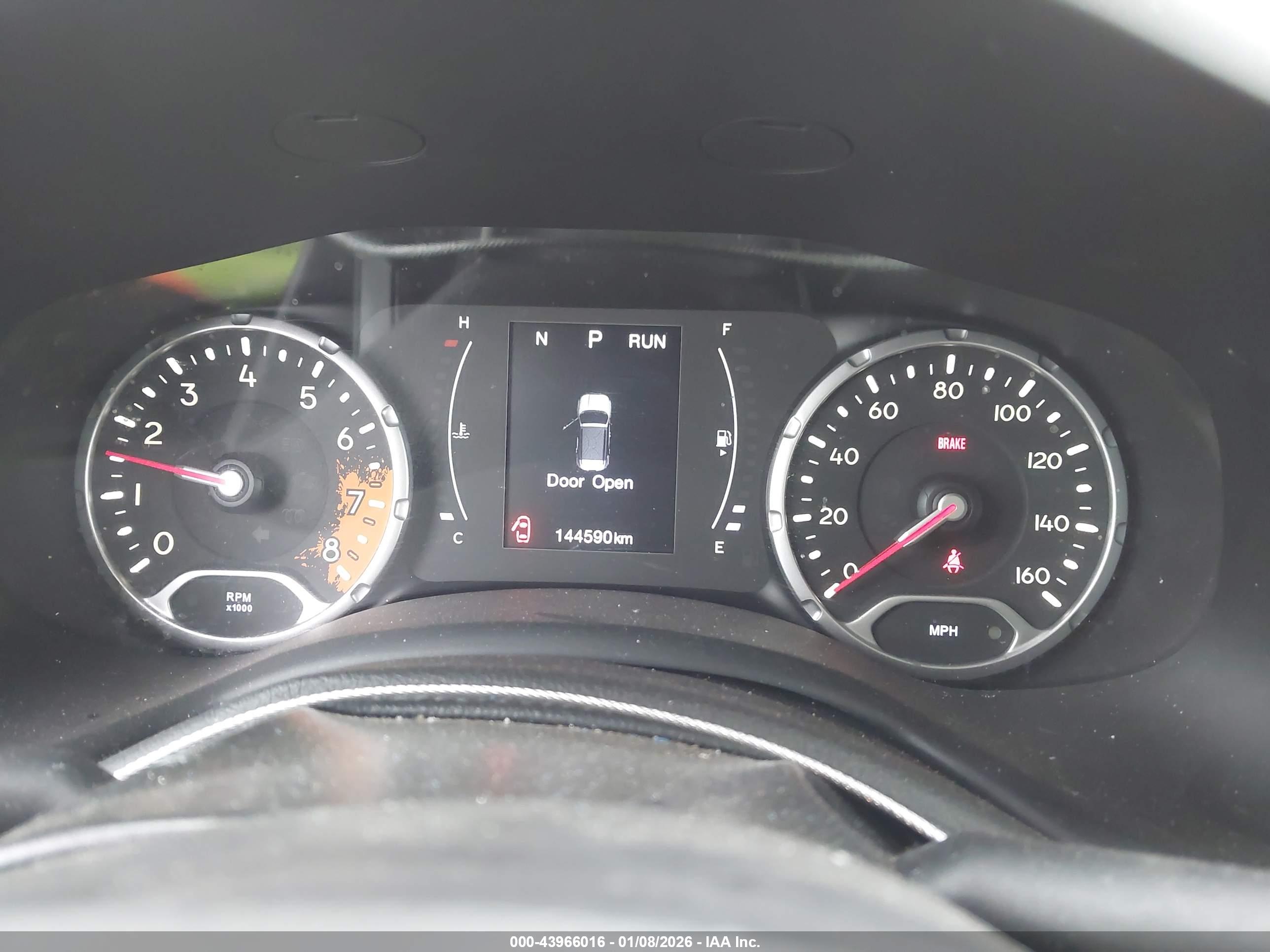 JEEP RENEGADE image 7