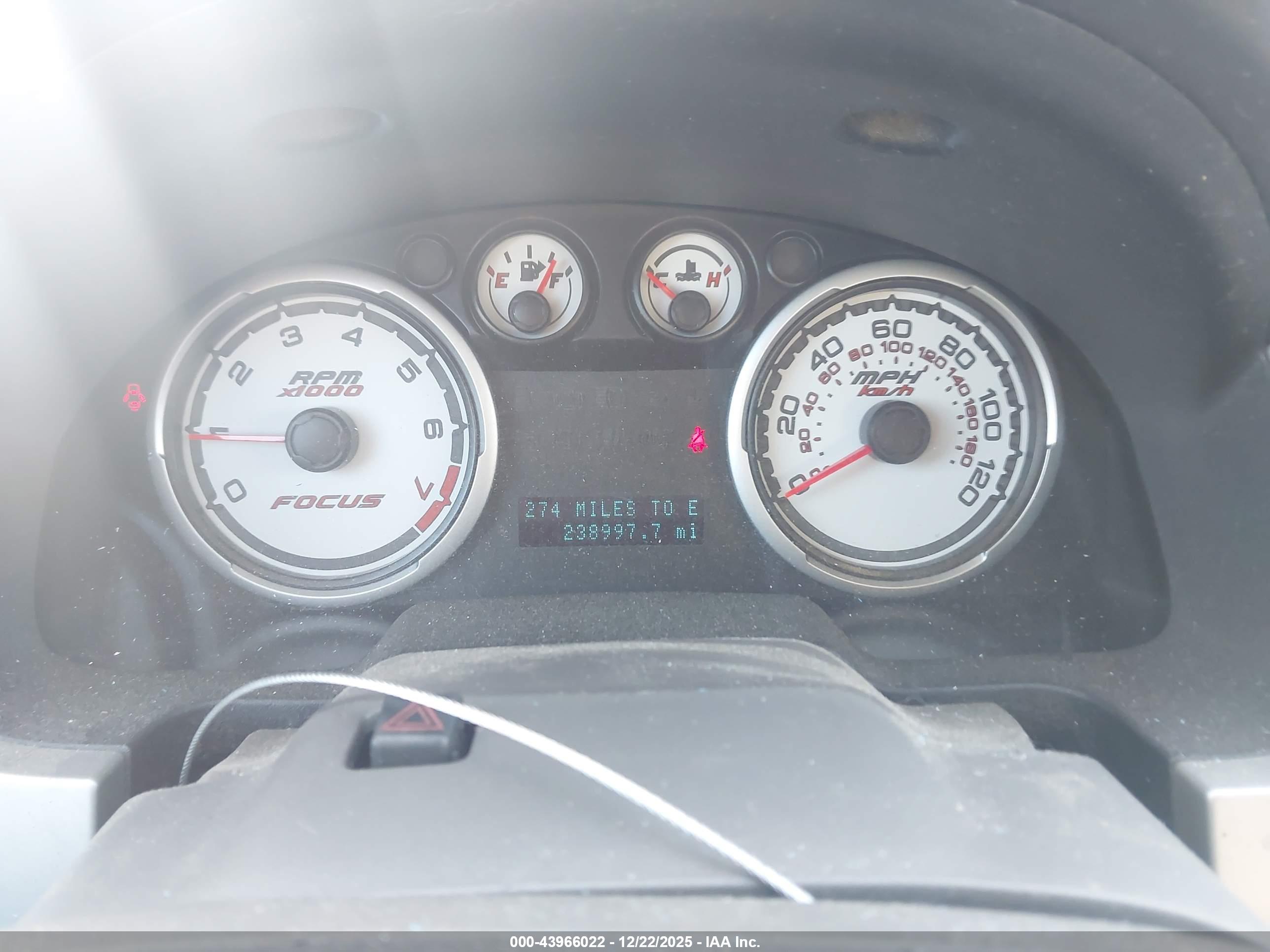 FORD FOCUS image 7