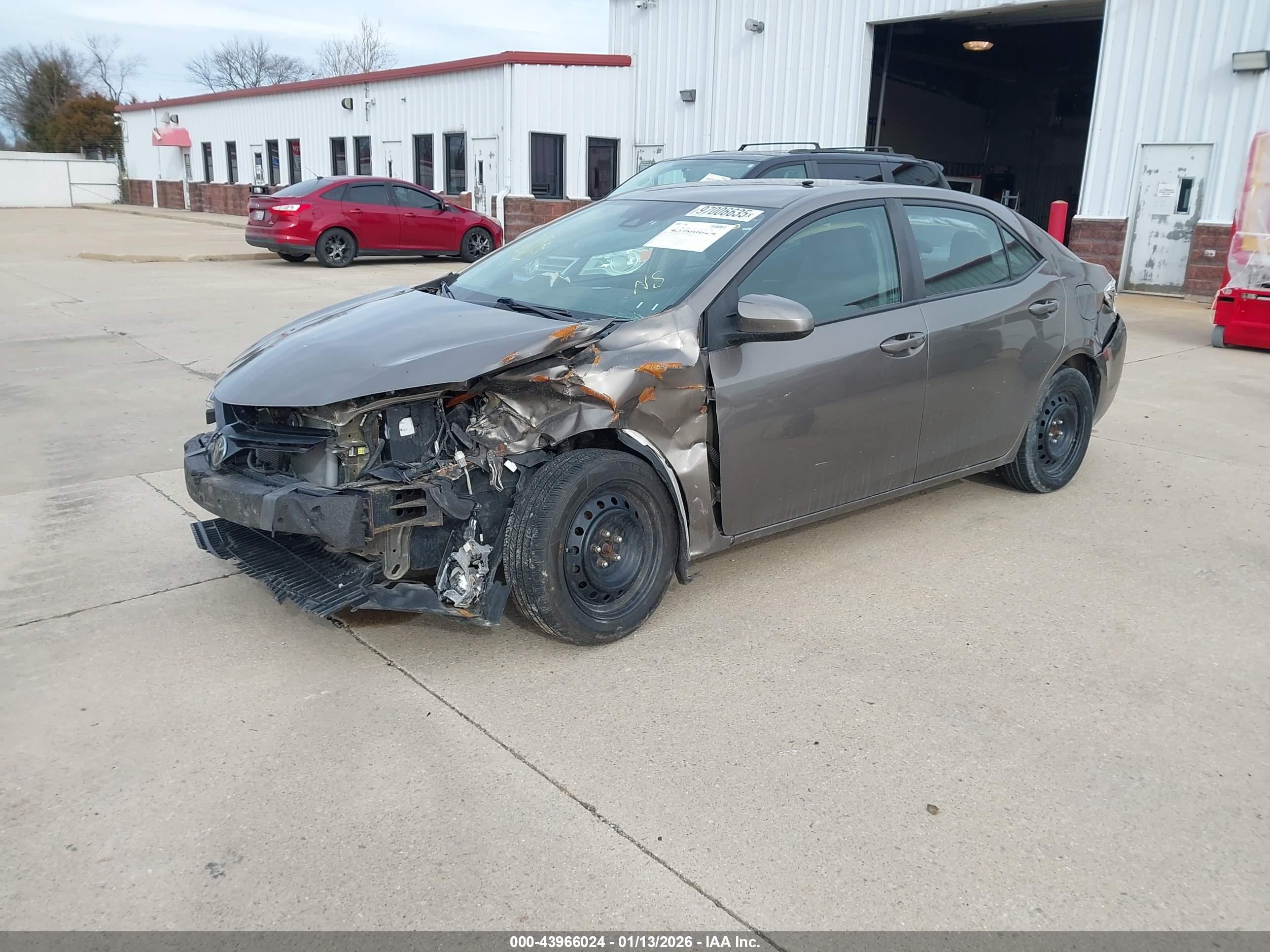 TOYOTA COROLLA image 2