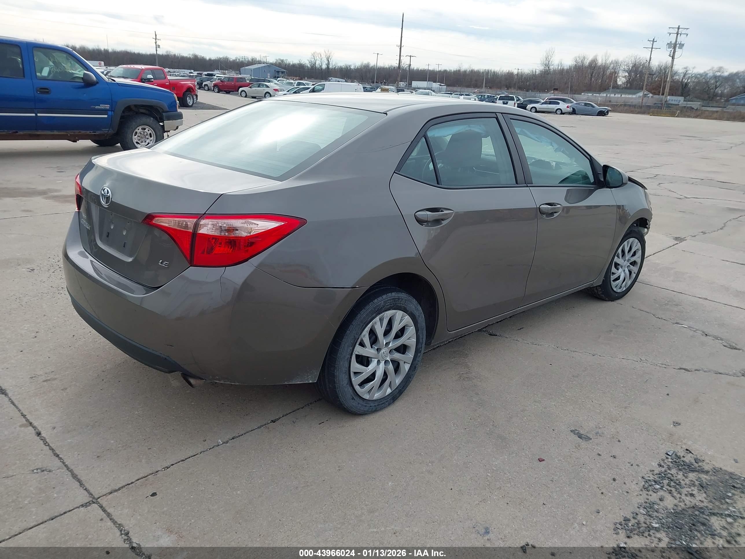TOYOTA COROLLA image 4