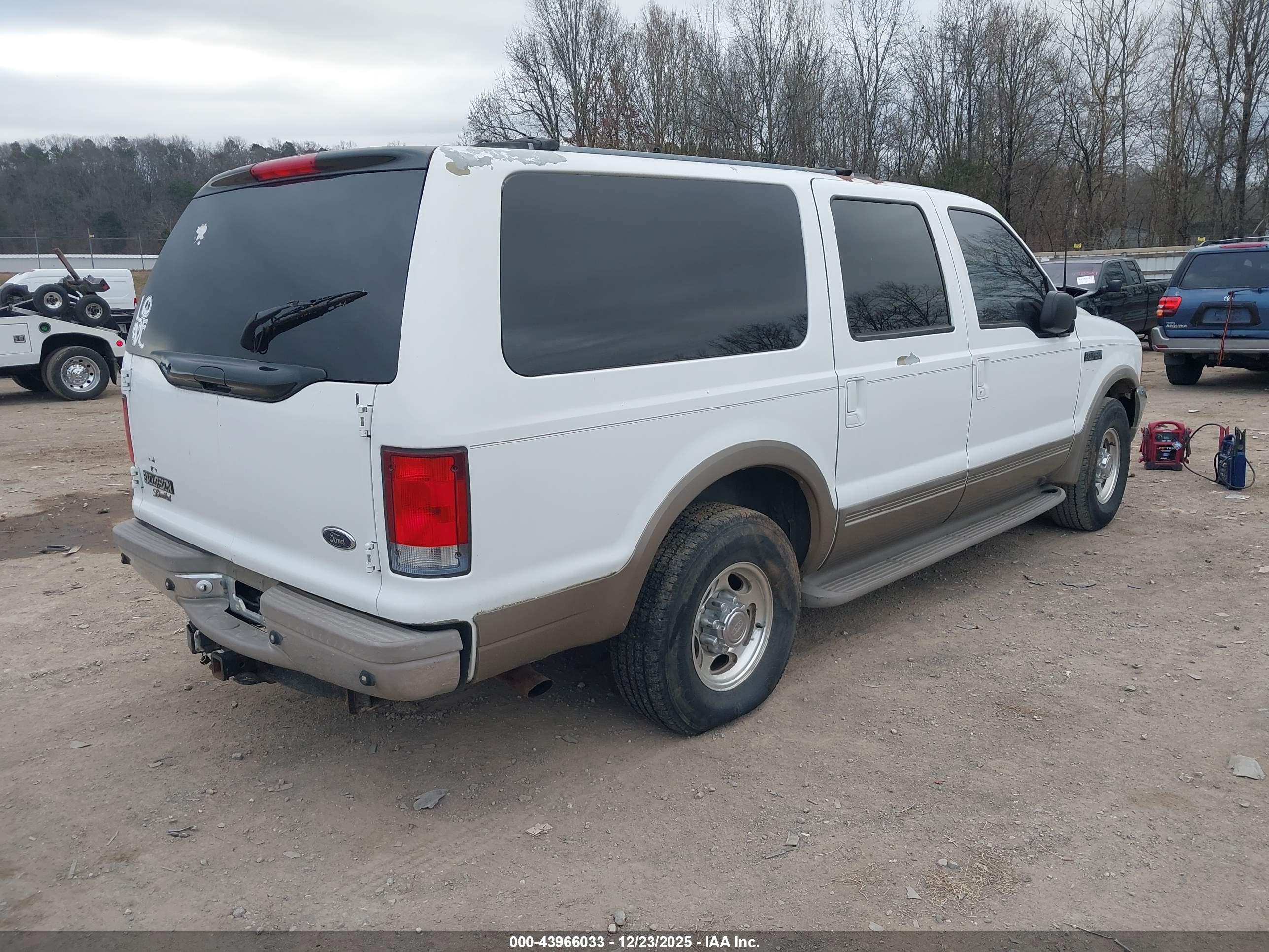 FORD EXCURSION image 4