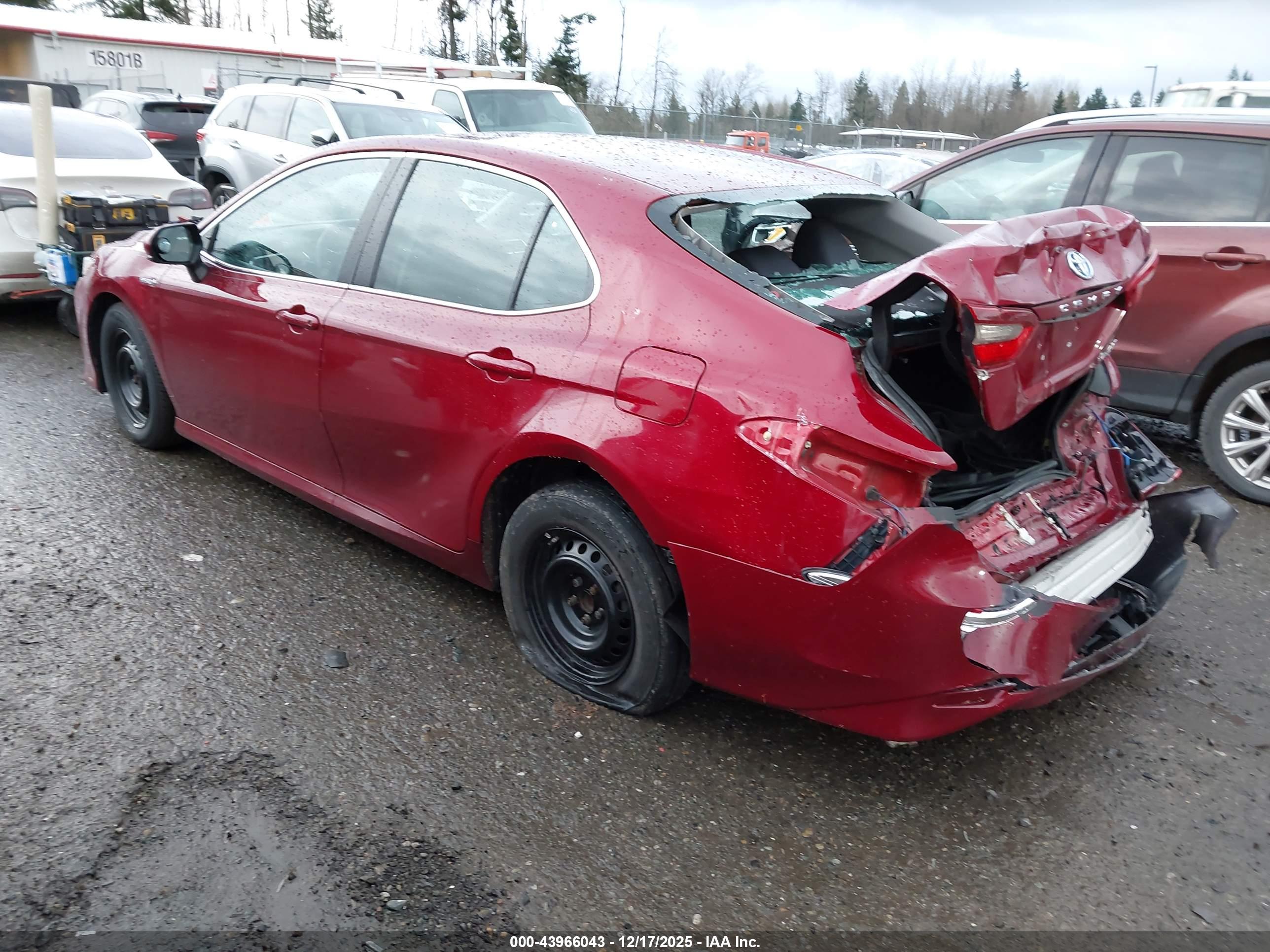 TOYOTA CAMRY image 3