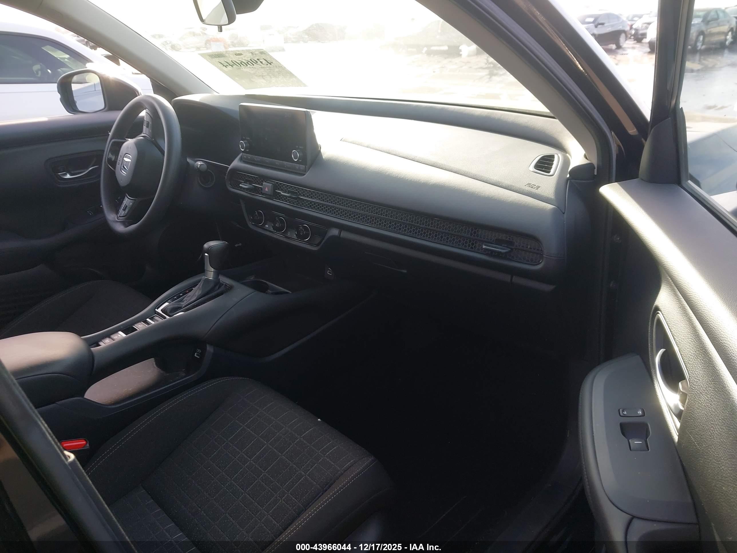 HONDA HR-V image 5