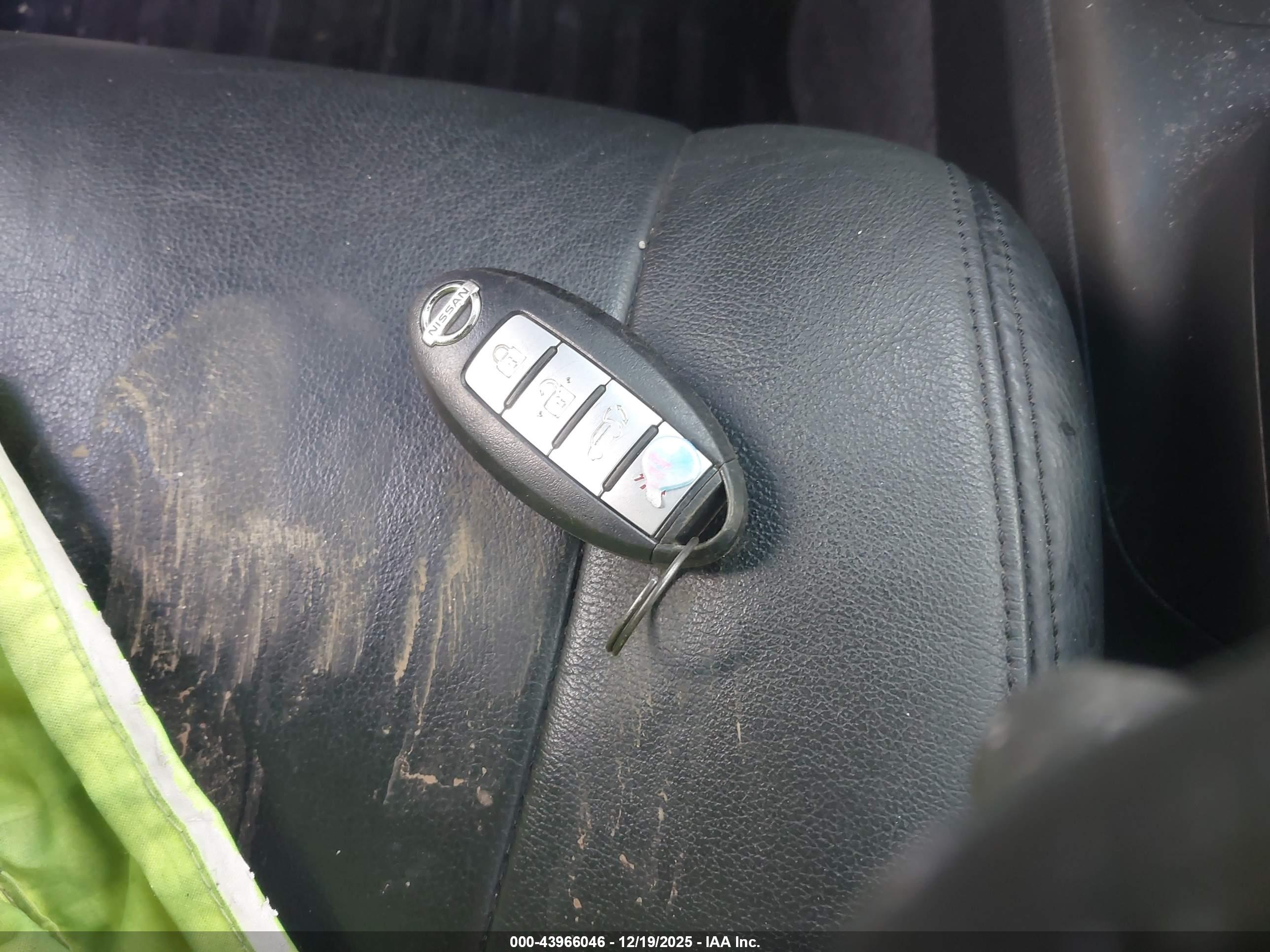 NISSAN MURANO image 11