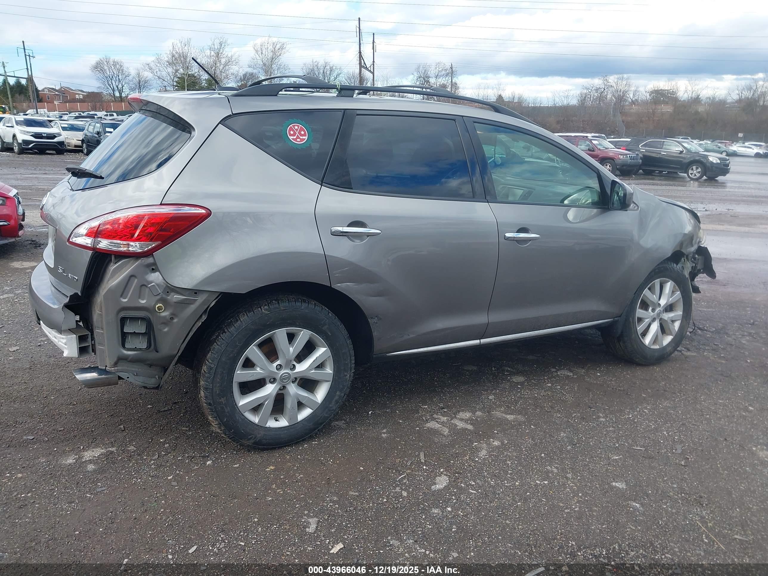 NISSAN MURANO image 4