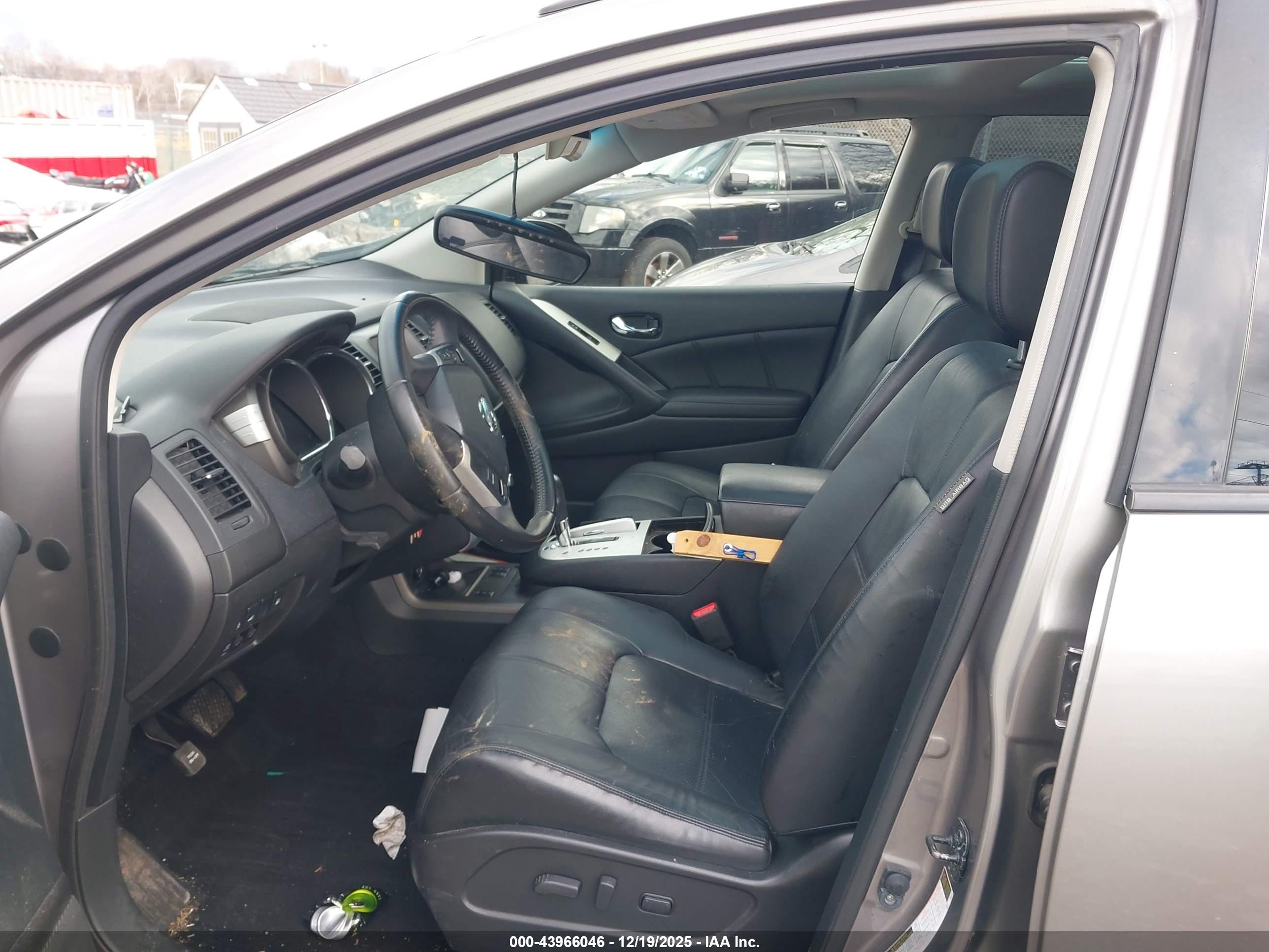 NISSAN MURANO image 5