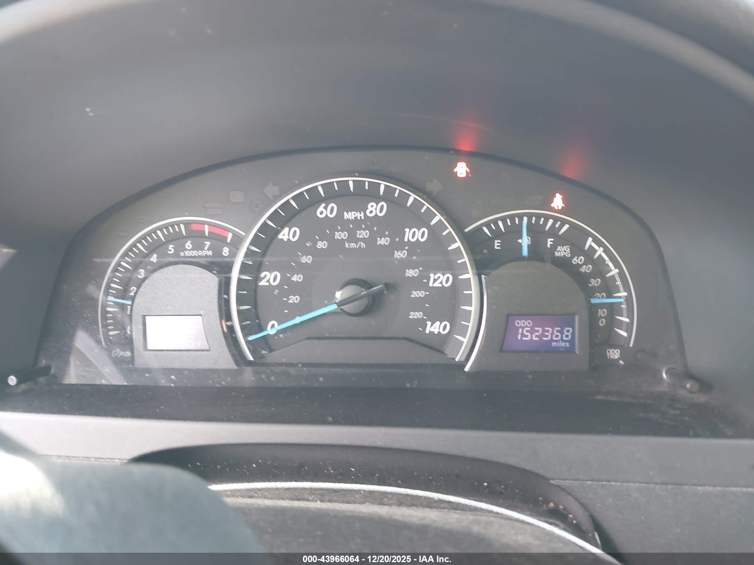 TOYOTA CAMRY image 7