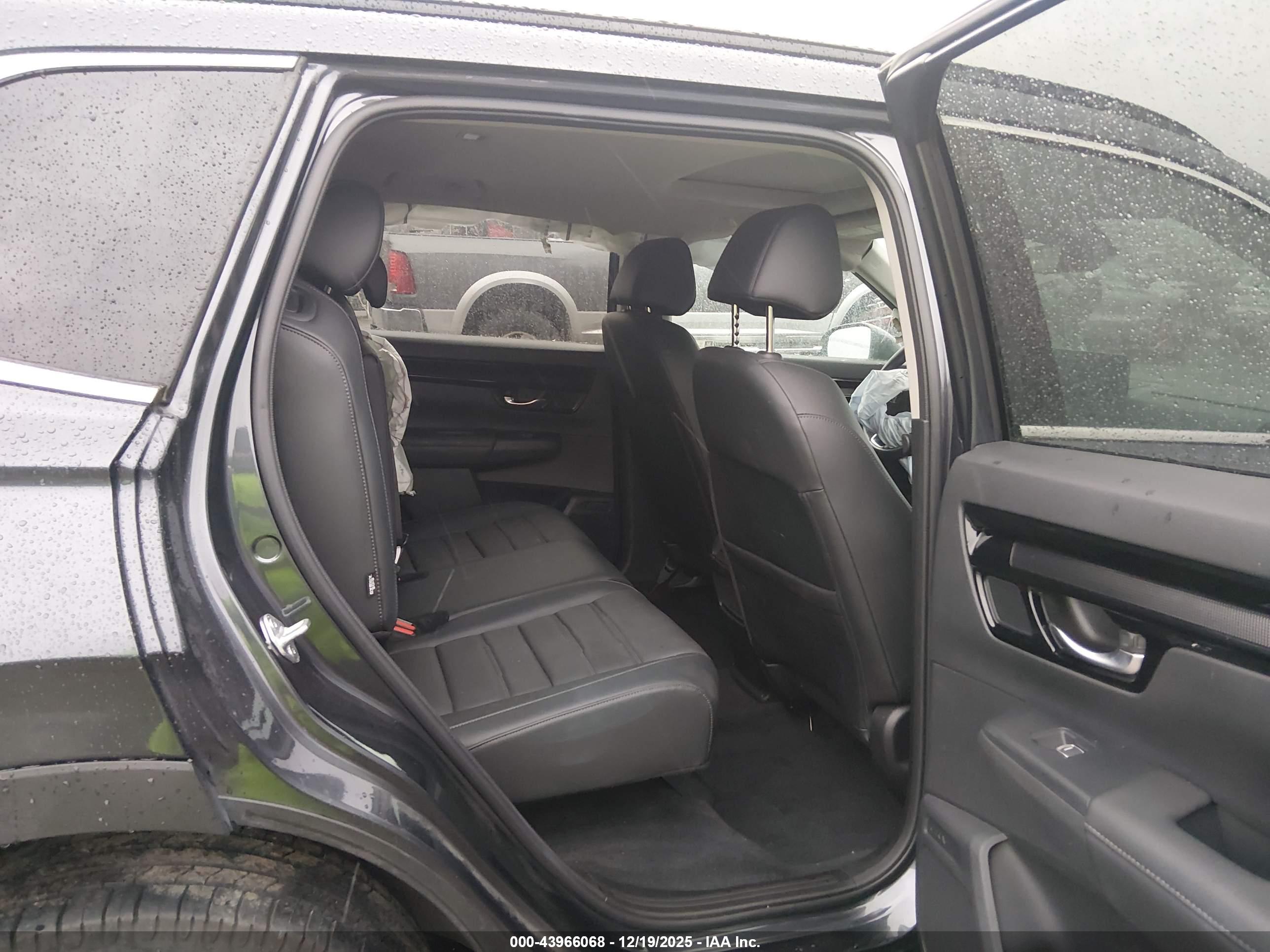 HONDA CR-V image 8