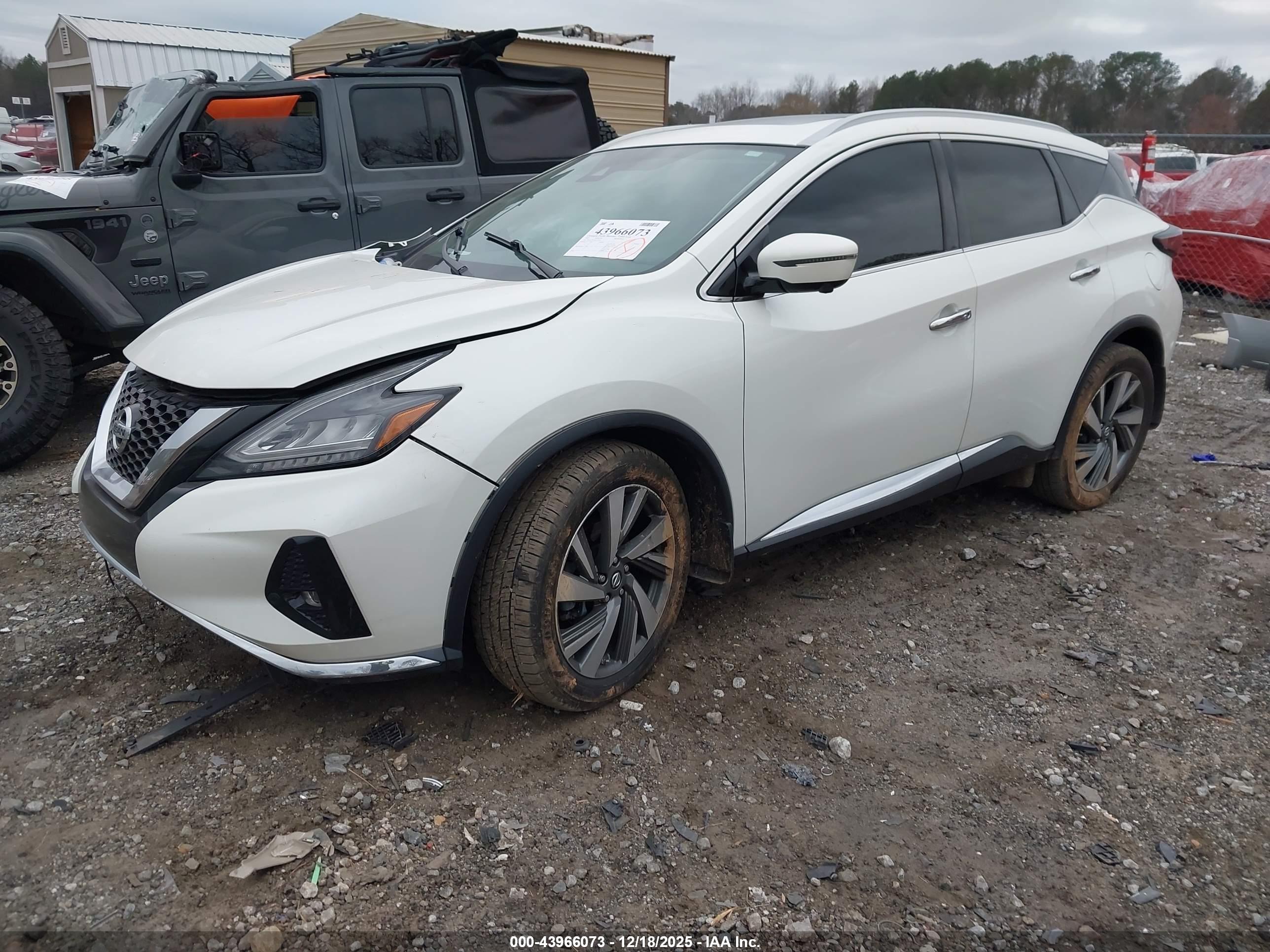 NISSAN MURANO image 2