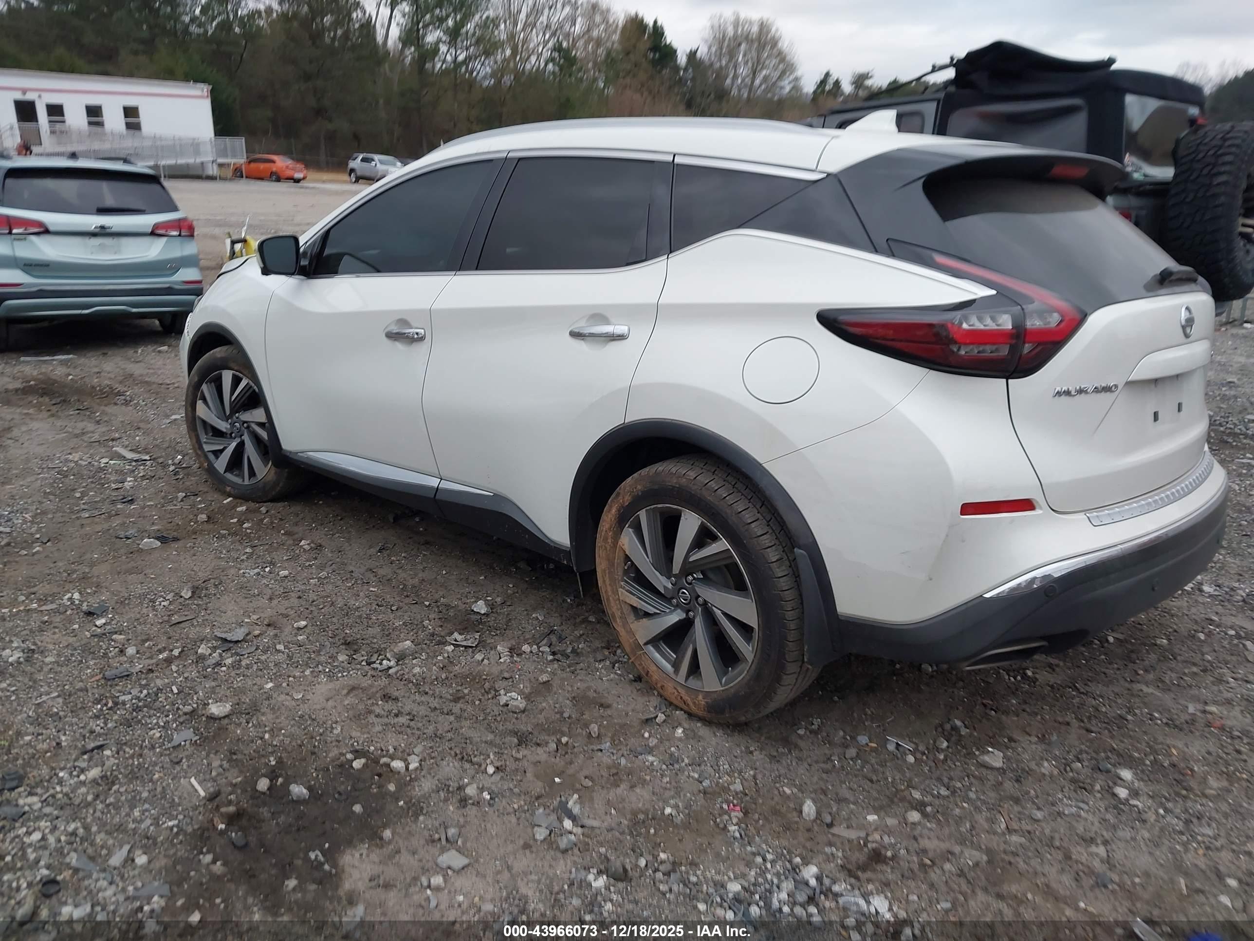 NISSAN MURANO image 3