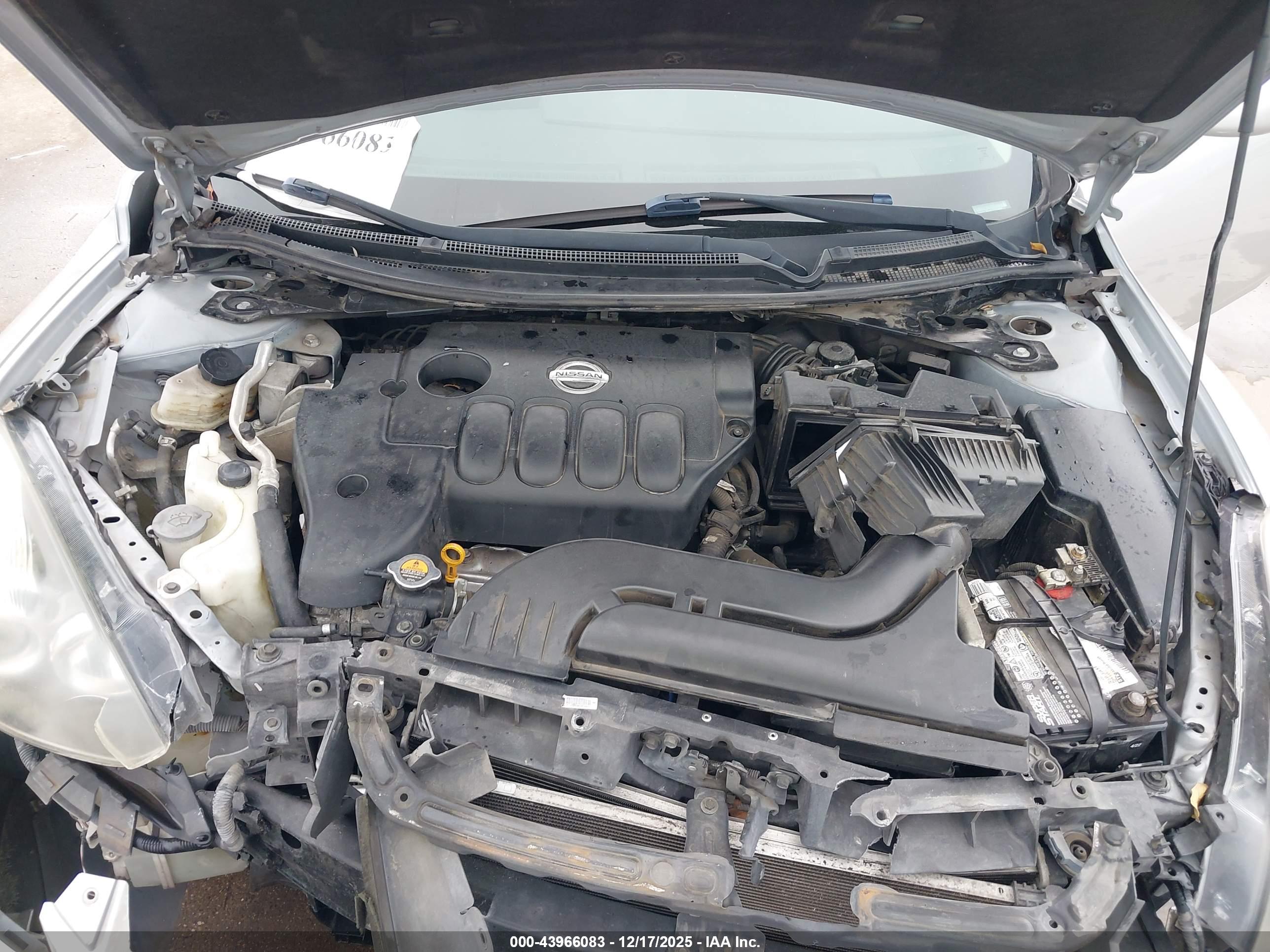 NISSAN ALTIMA image 10