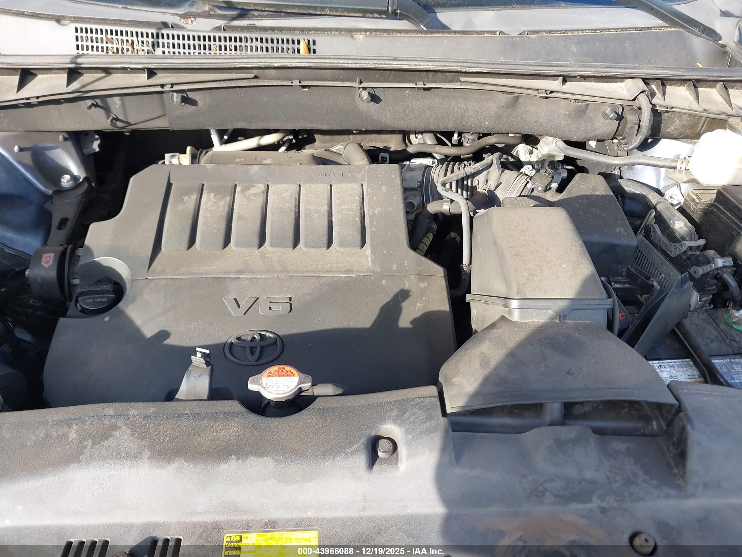 TOYOTA HIGHLANDER image 10