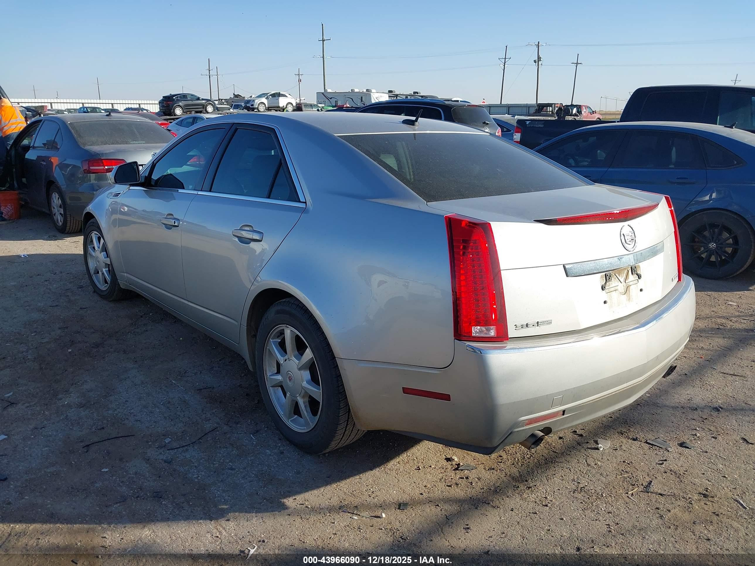 CADILLAC CTS image 3