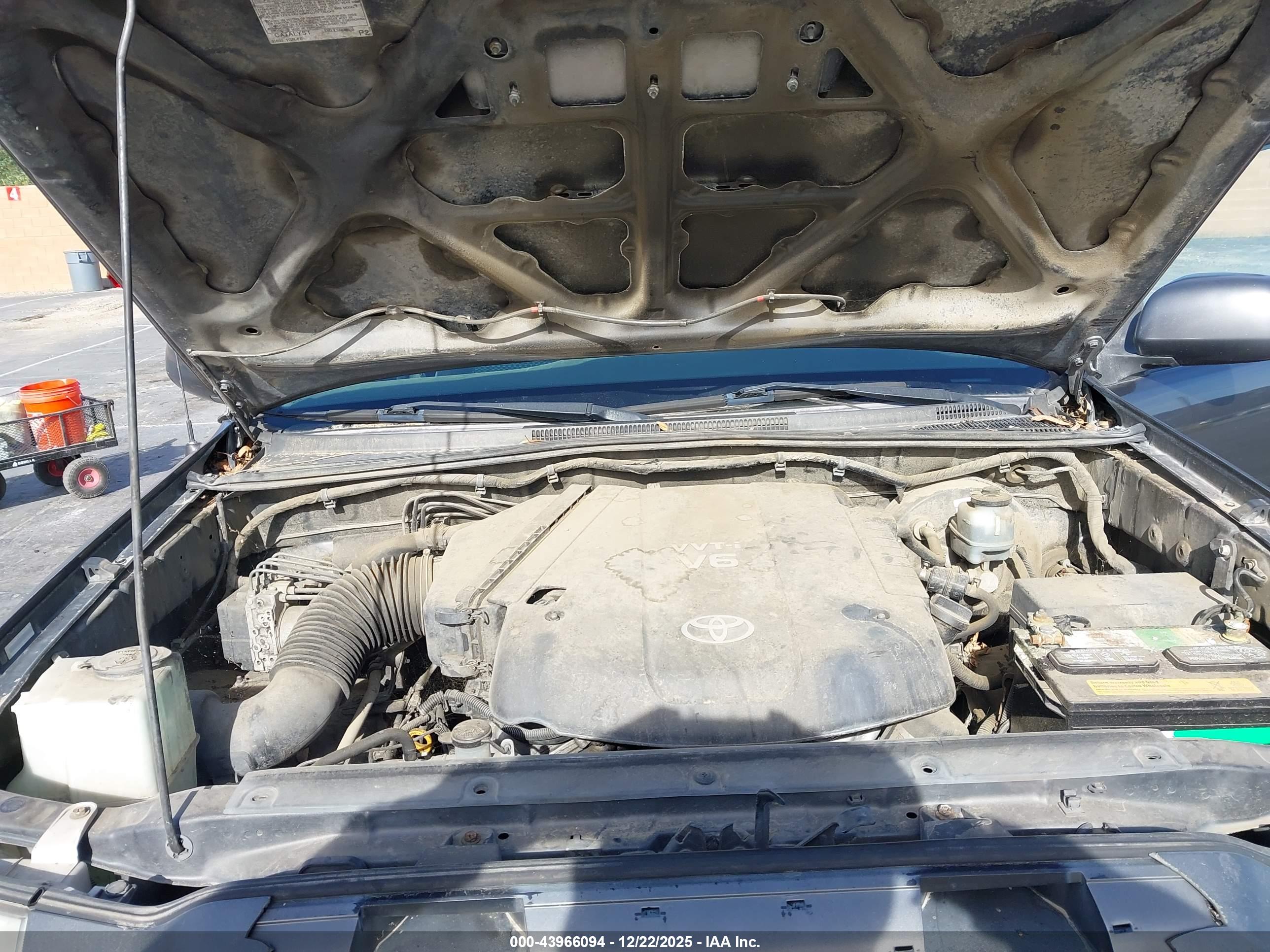 TOYOTA TACOMA image 10