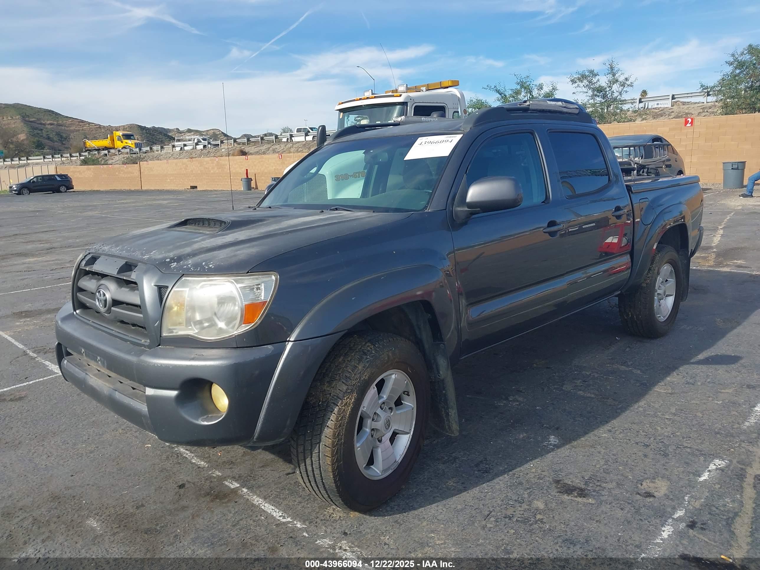 TOYOTA TACOMA image 2