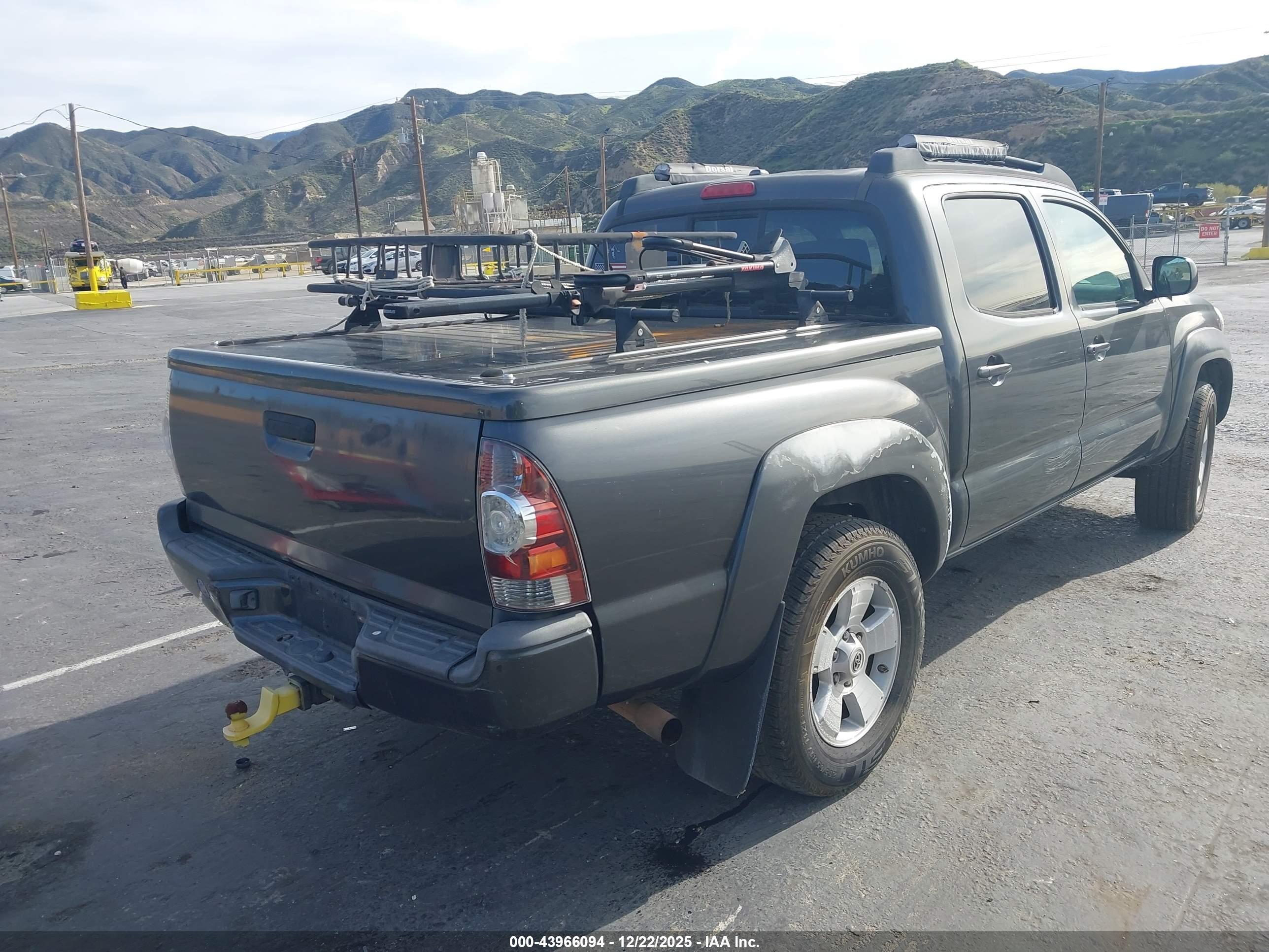 TOYOTA TACOMA image 4