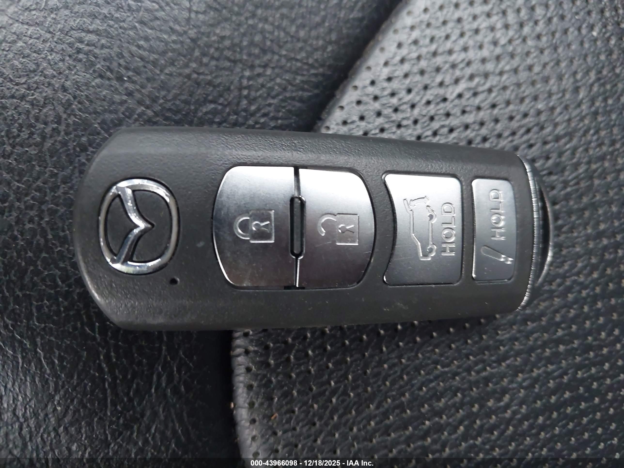 MAZDA CX-5 image 11