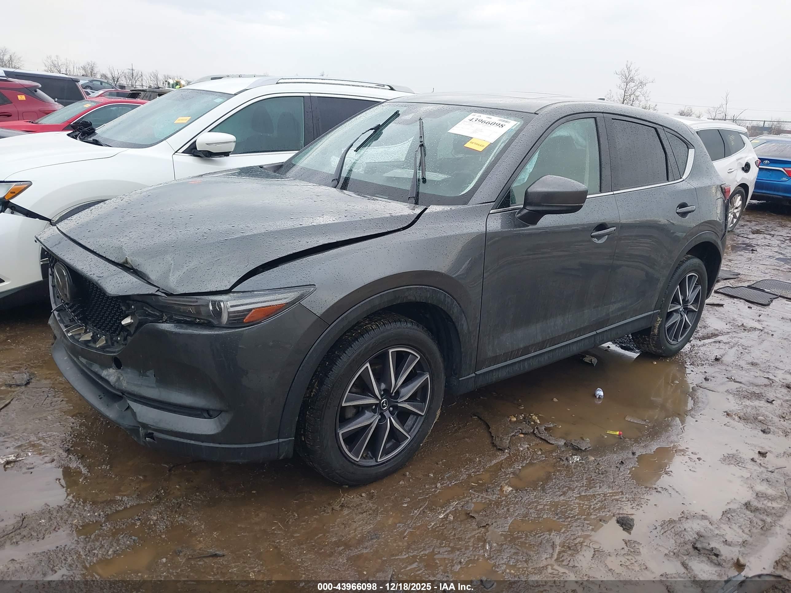 MAZDA CX-5 image 2