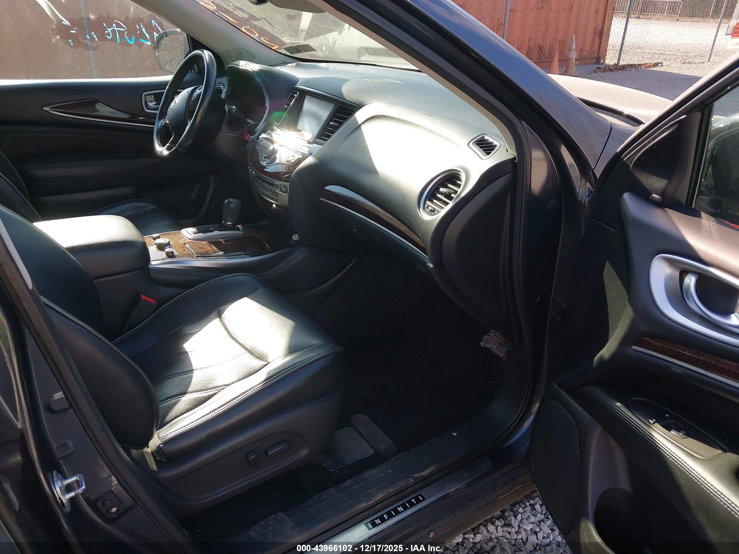 INFINITI QX60 image 5