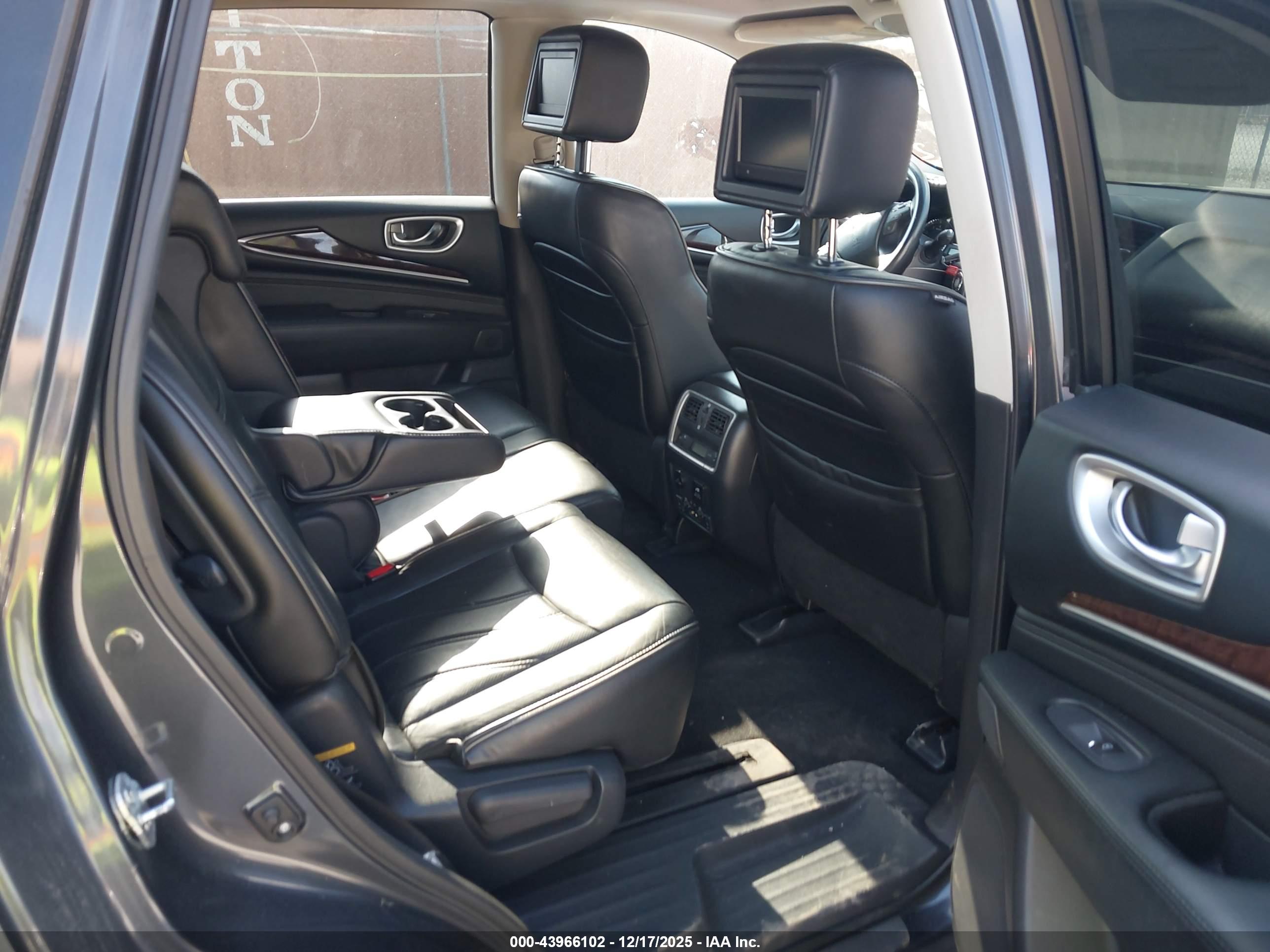 INFINITI QX60 image 8