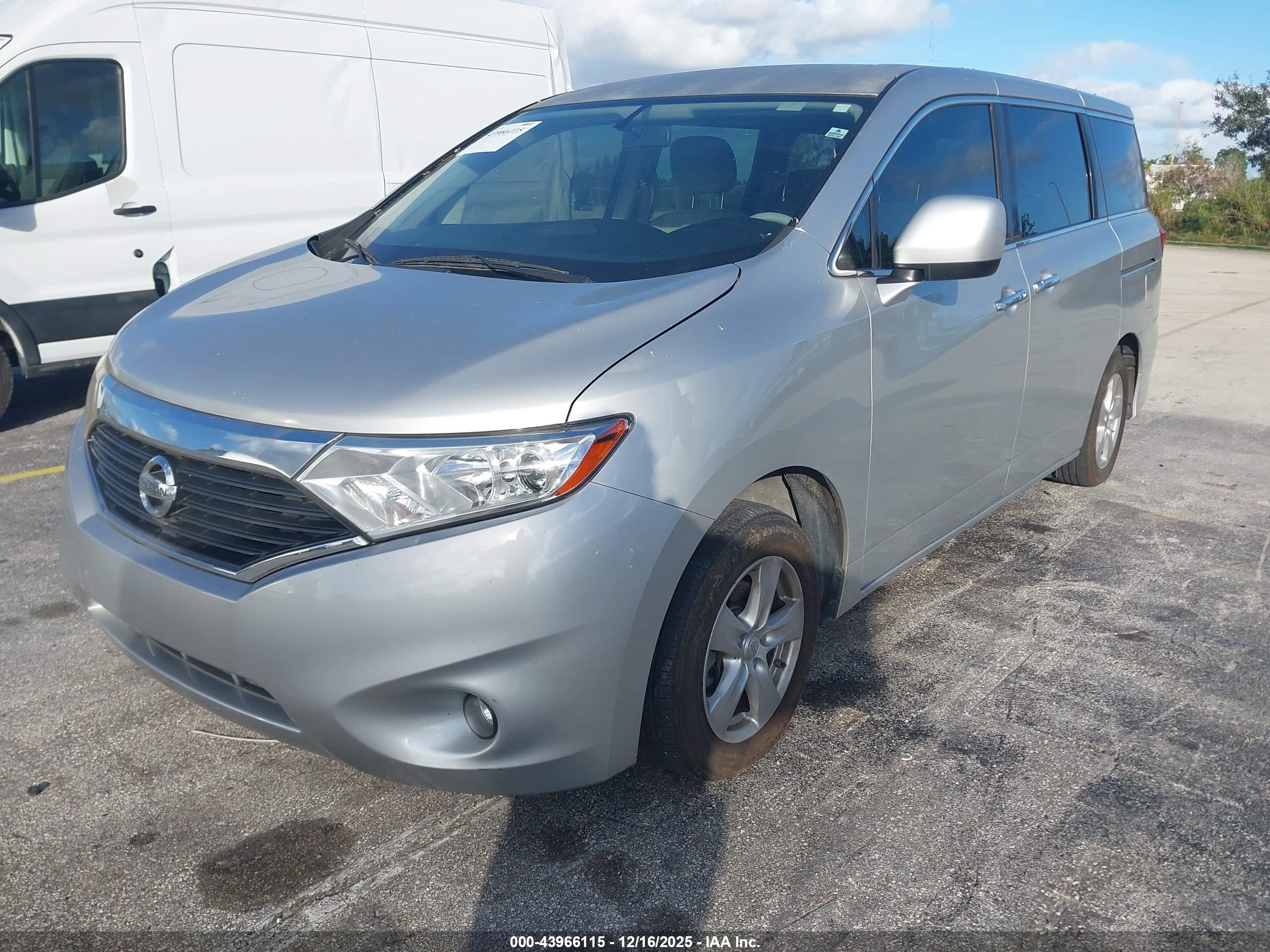 NISSAN QUEST image 2