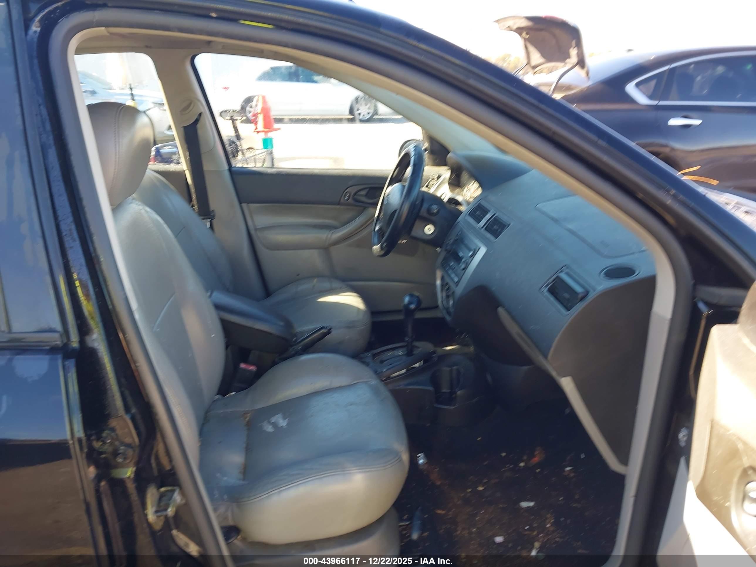 FORD FOCUS image 5