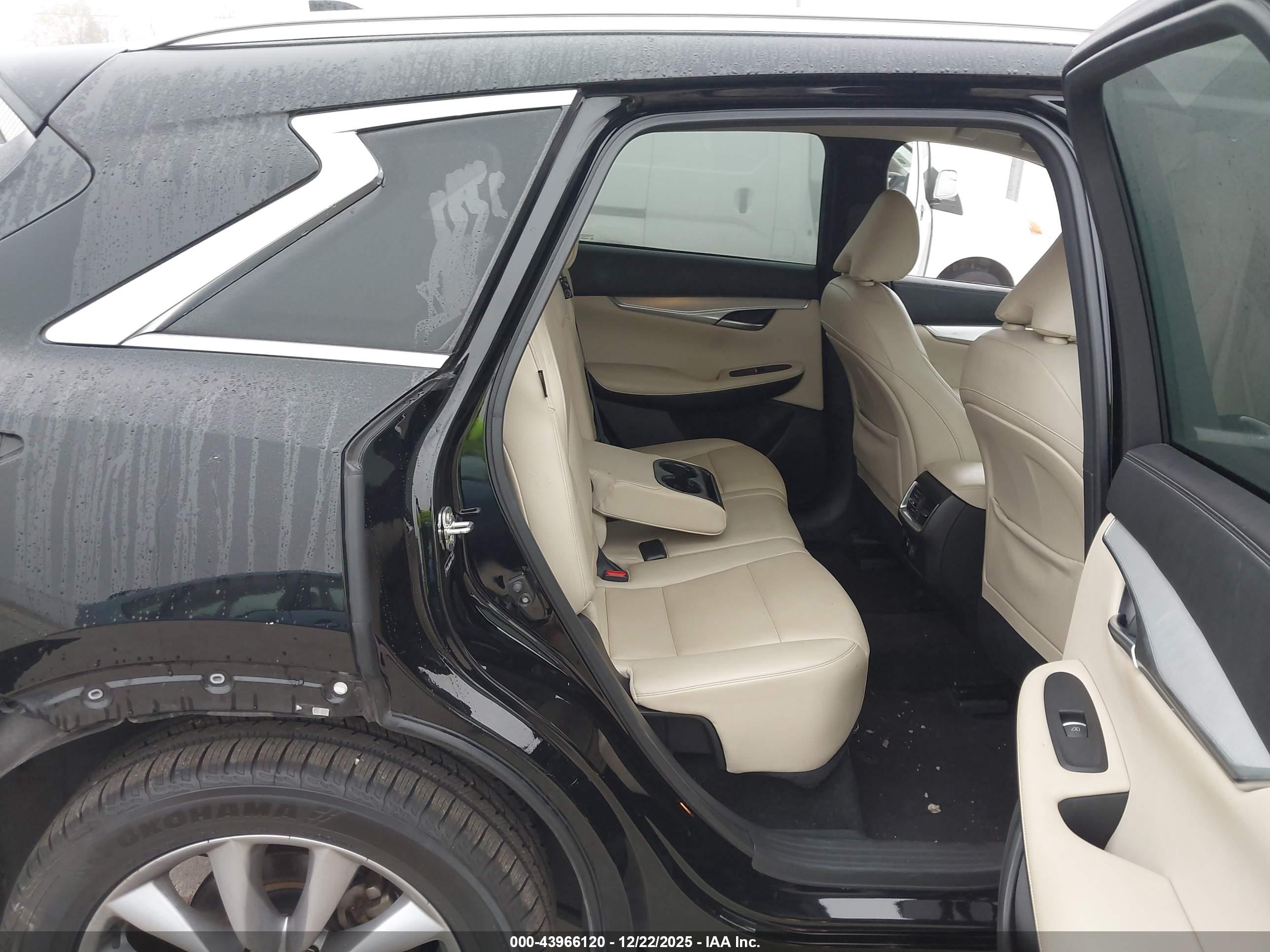 INFINITI QX50 image 8