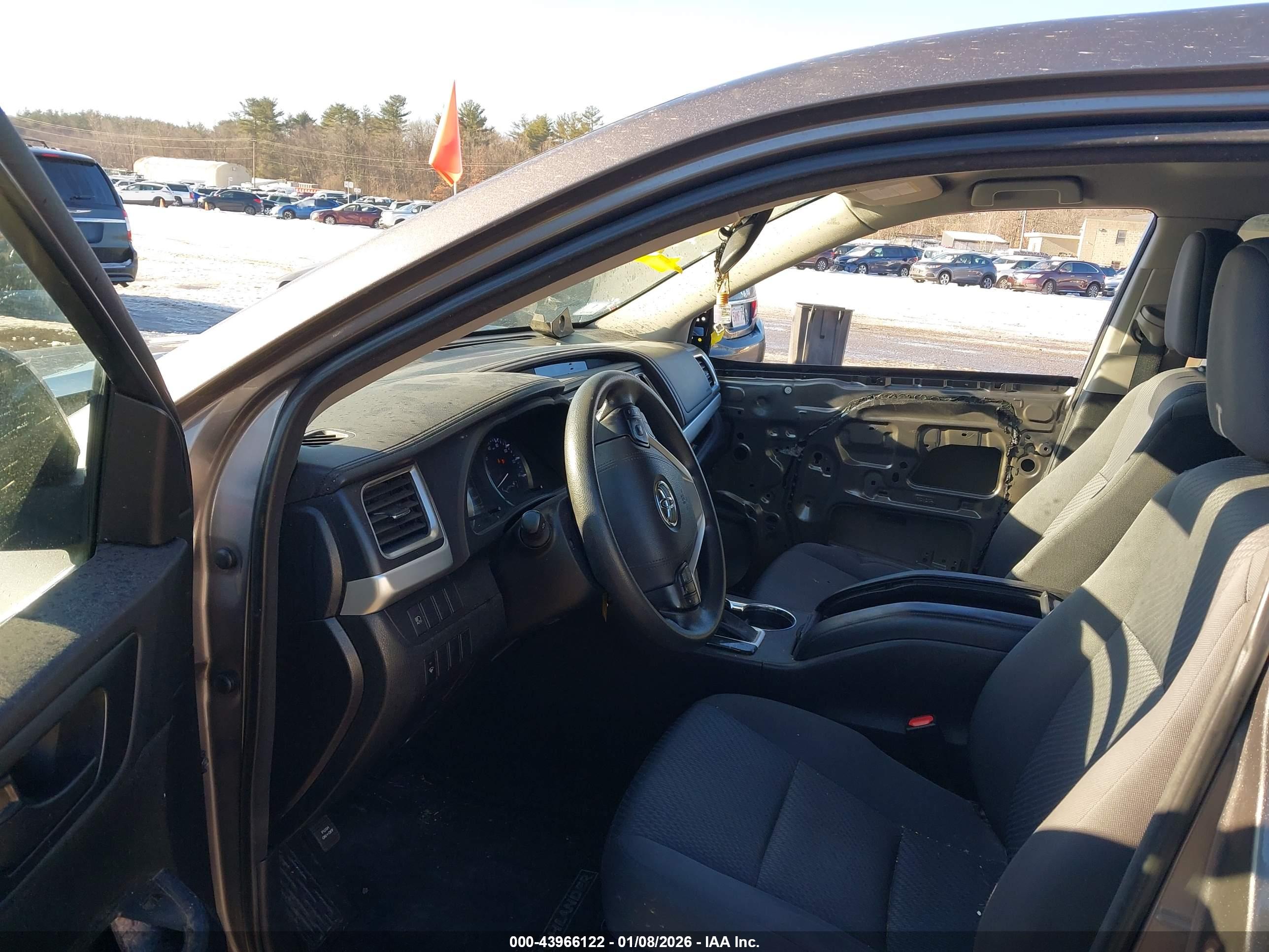 TOYOTA HIGHLANDER image 5