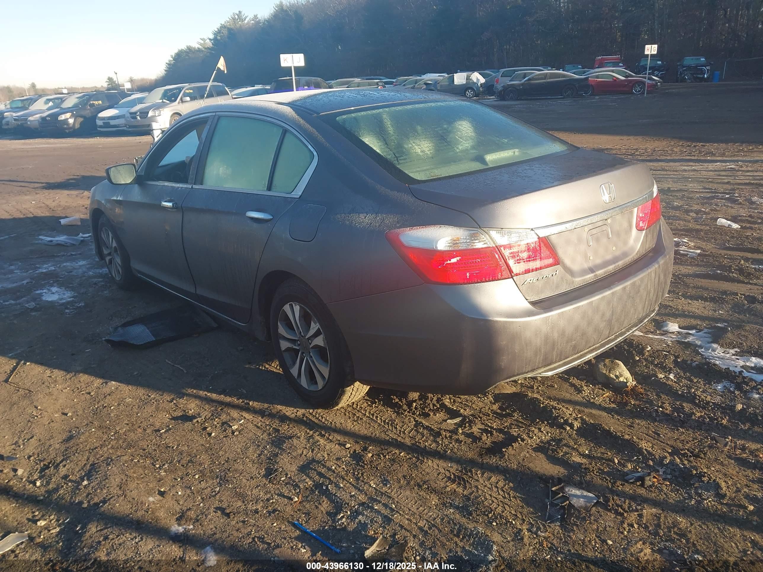 HONDA ACCORD image 3