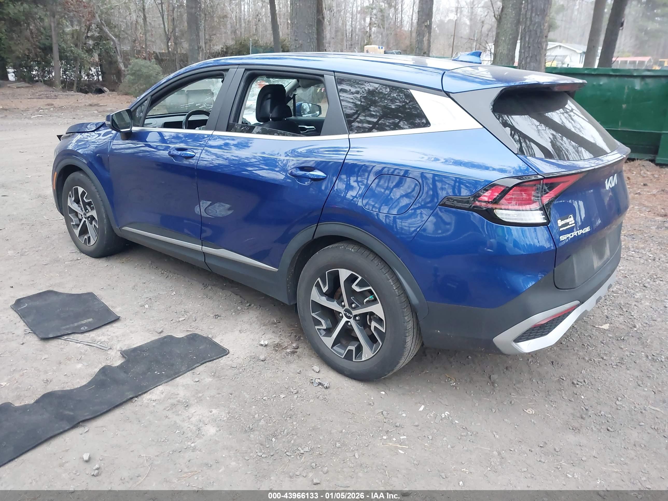 KIA SPORTAGE image 3