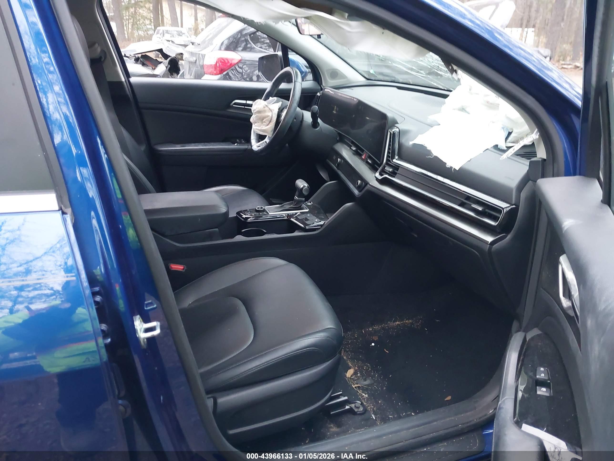 KIA SPORTAGE image 5