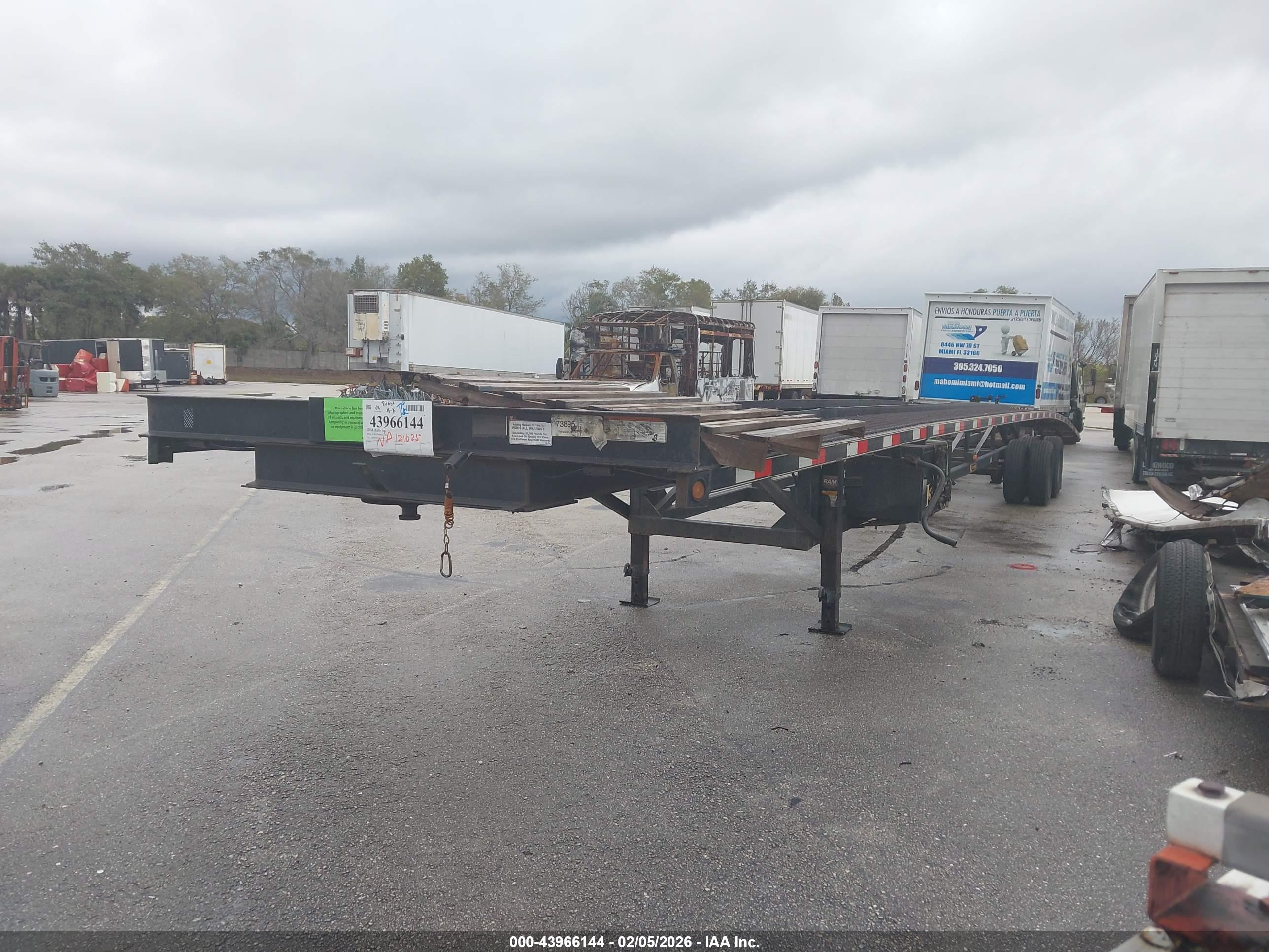 KAUFMAN TRAILERS image 2