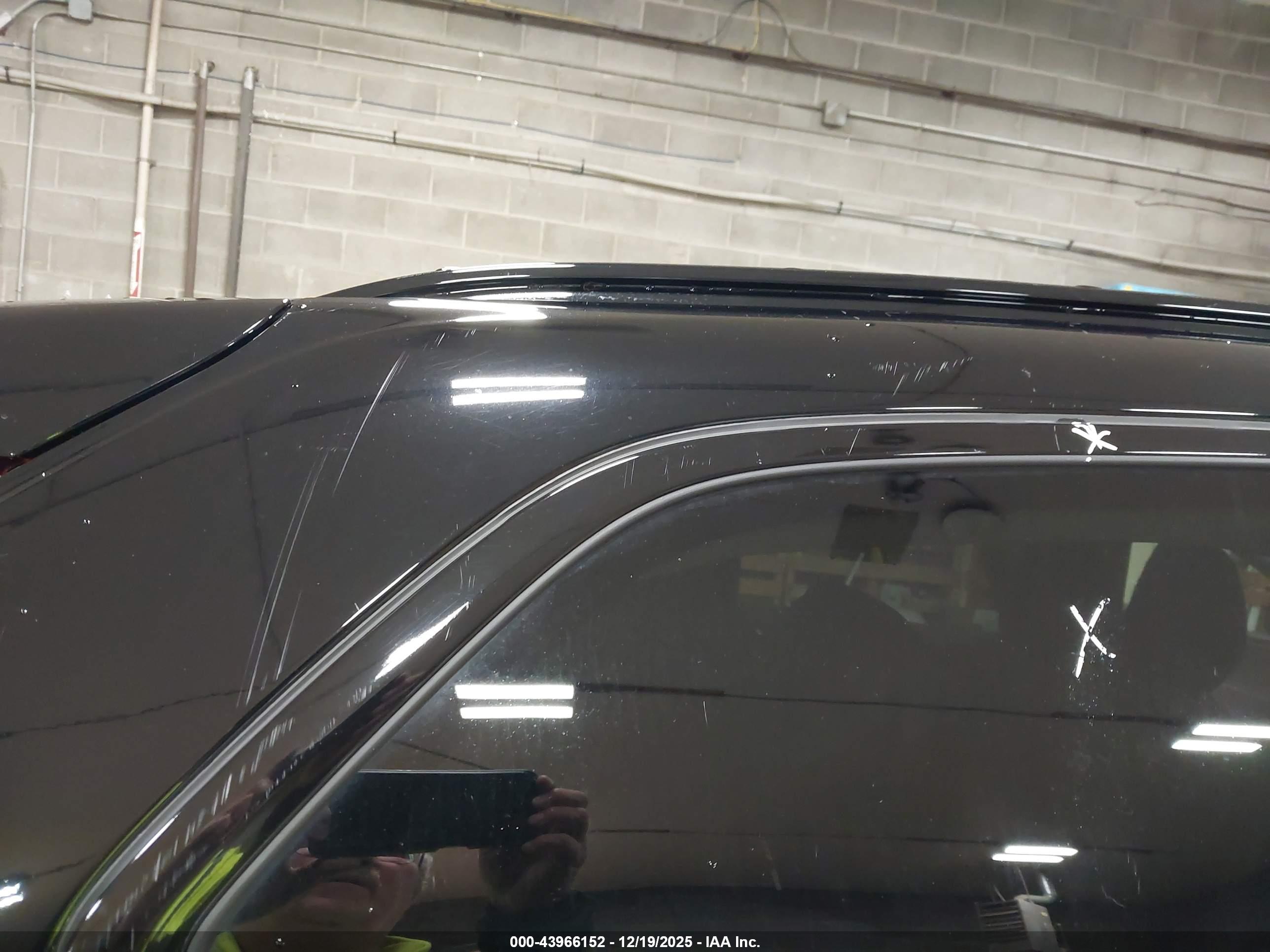 VOLVO XC60 image 6