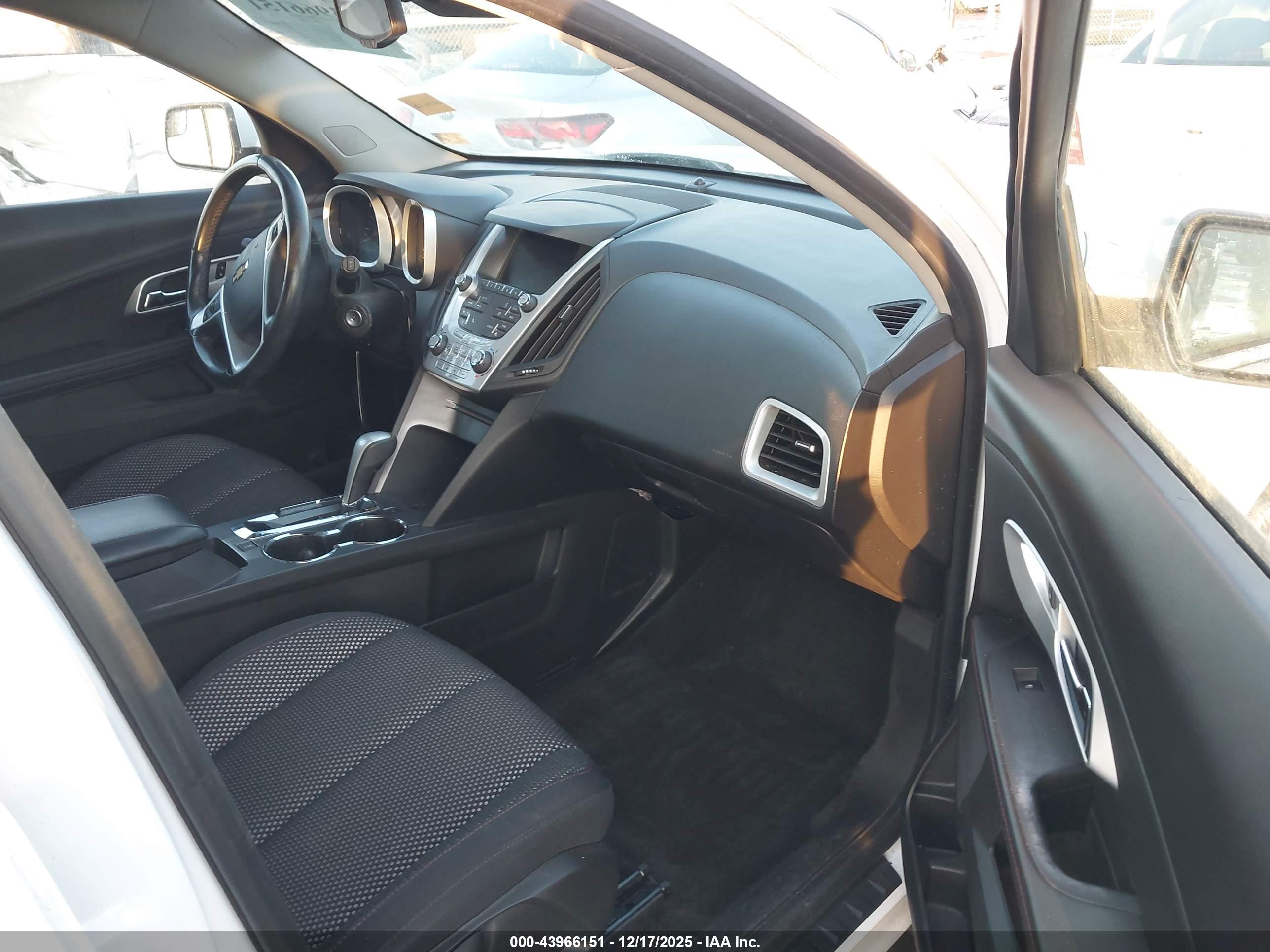CHEVROLET EQUINOX image 5