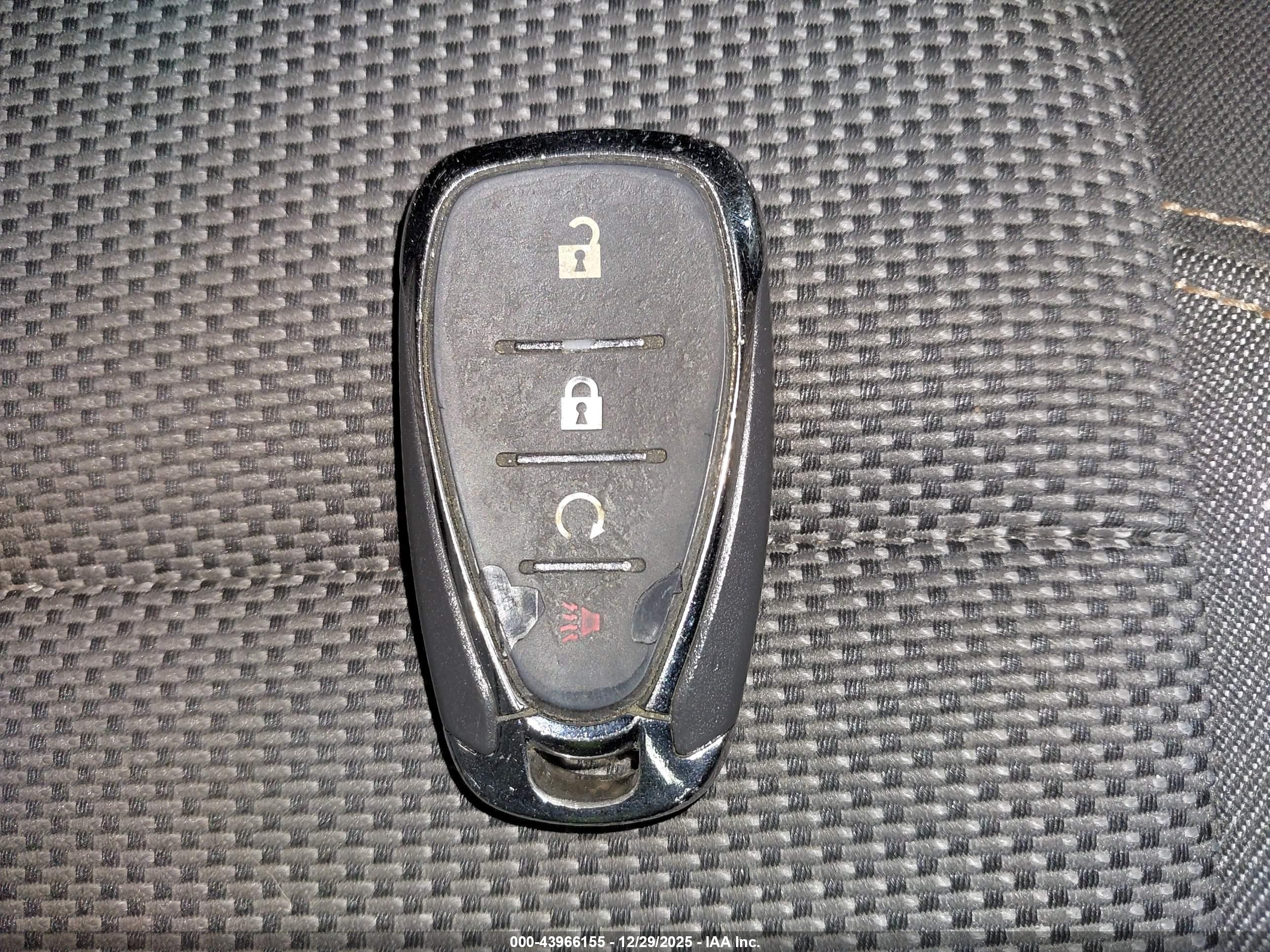 CHEVROLET TRAVERSE image 11