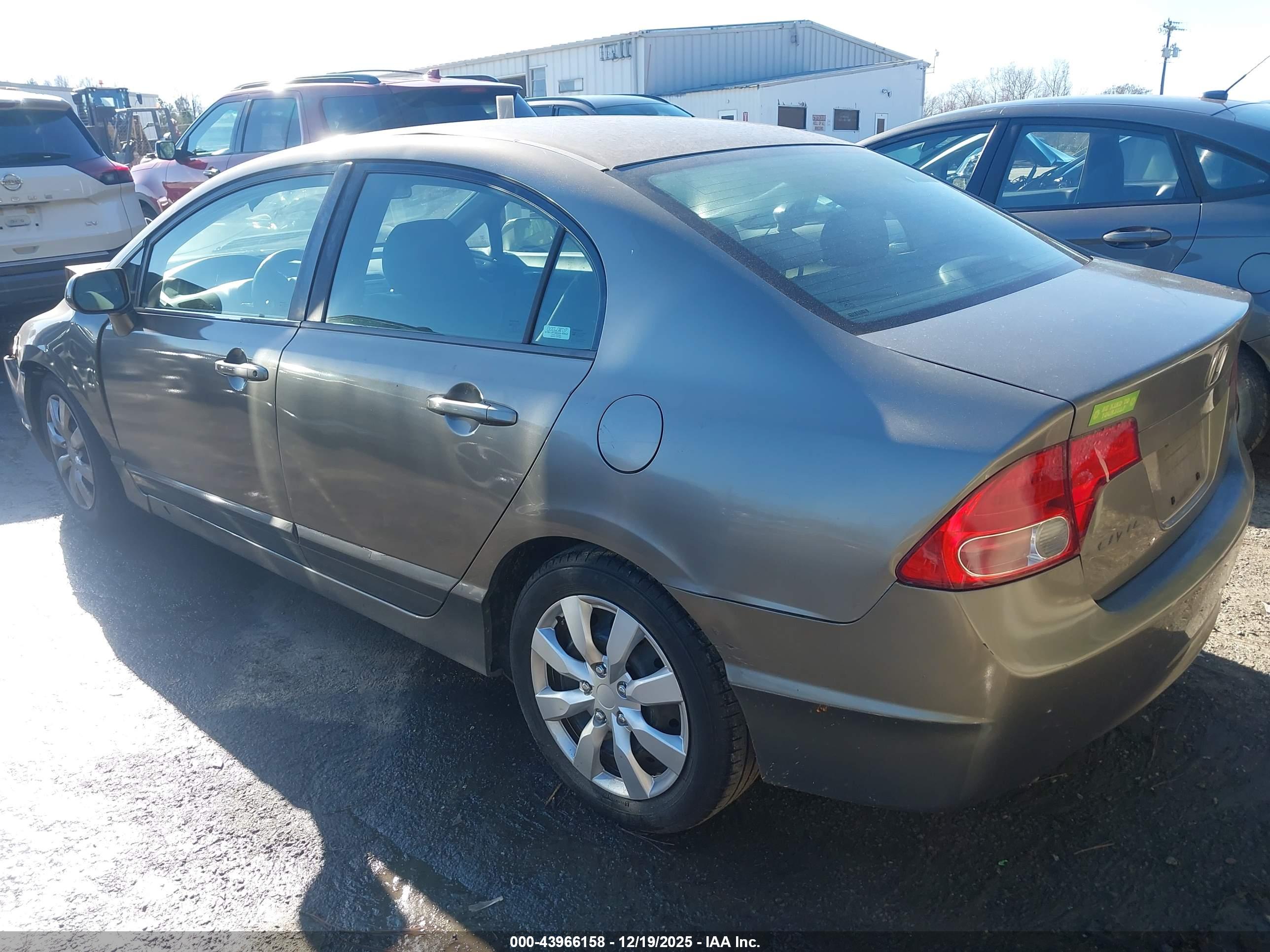 HONDA CIVIC image 3