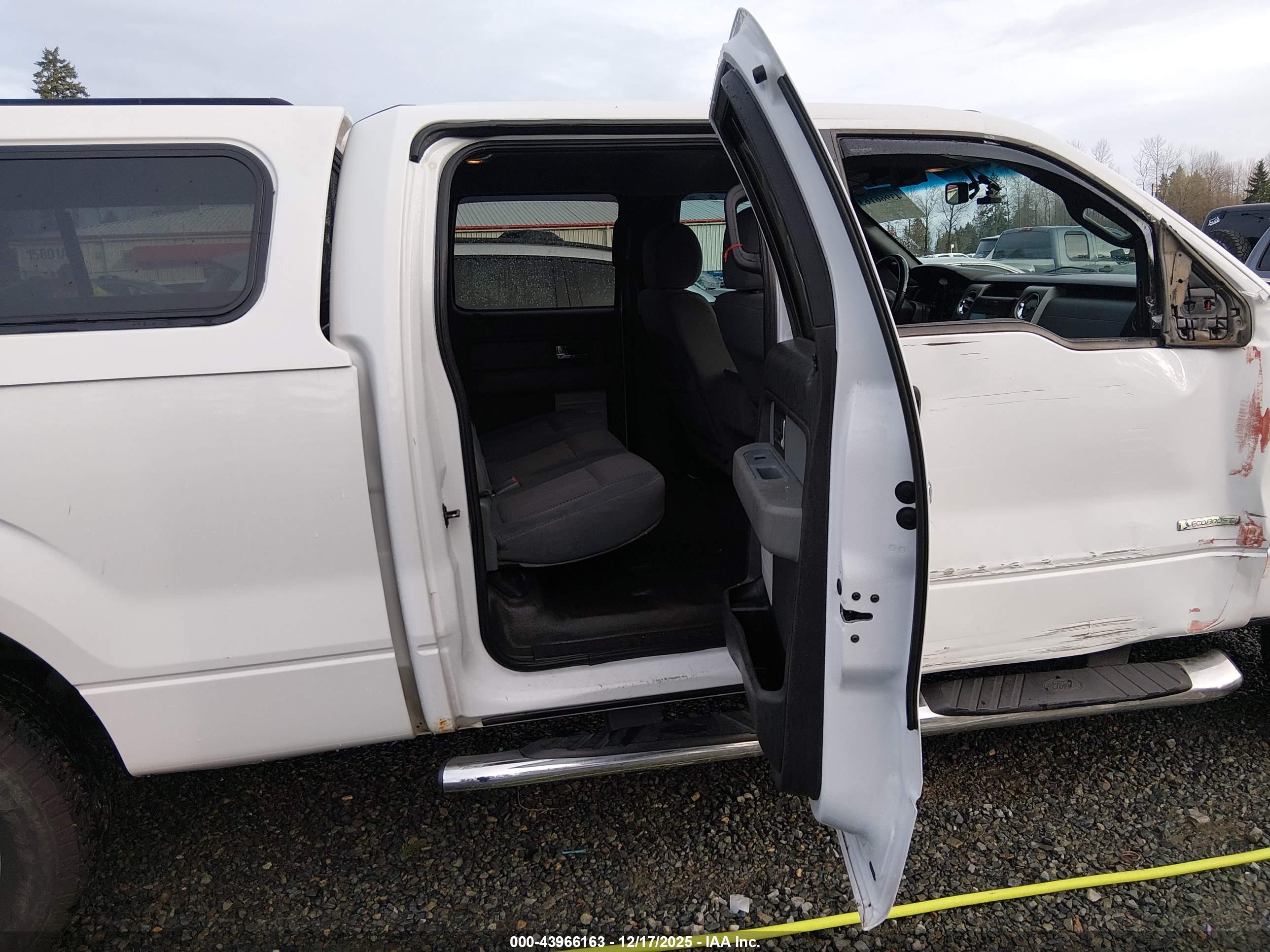 FORD F-150 image 8