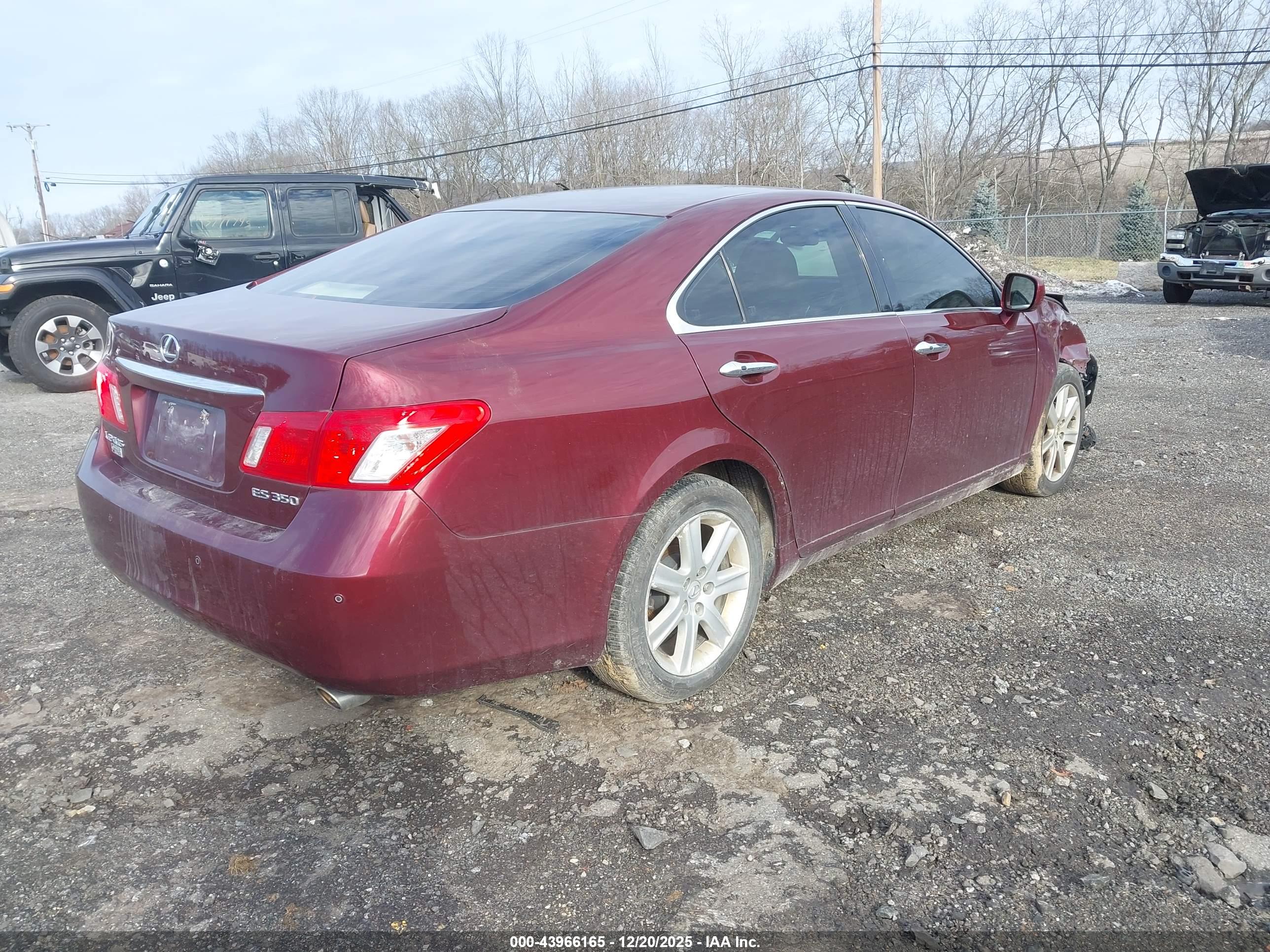 LEXUS ES image 4