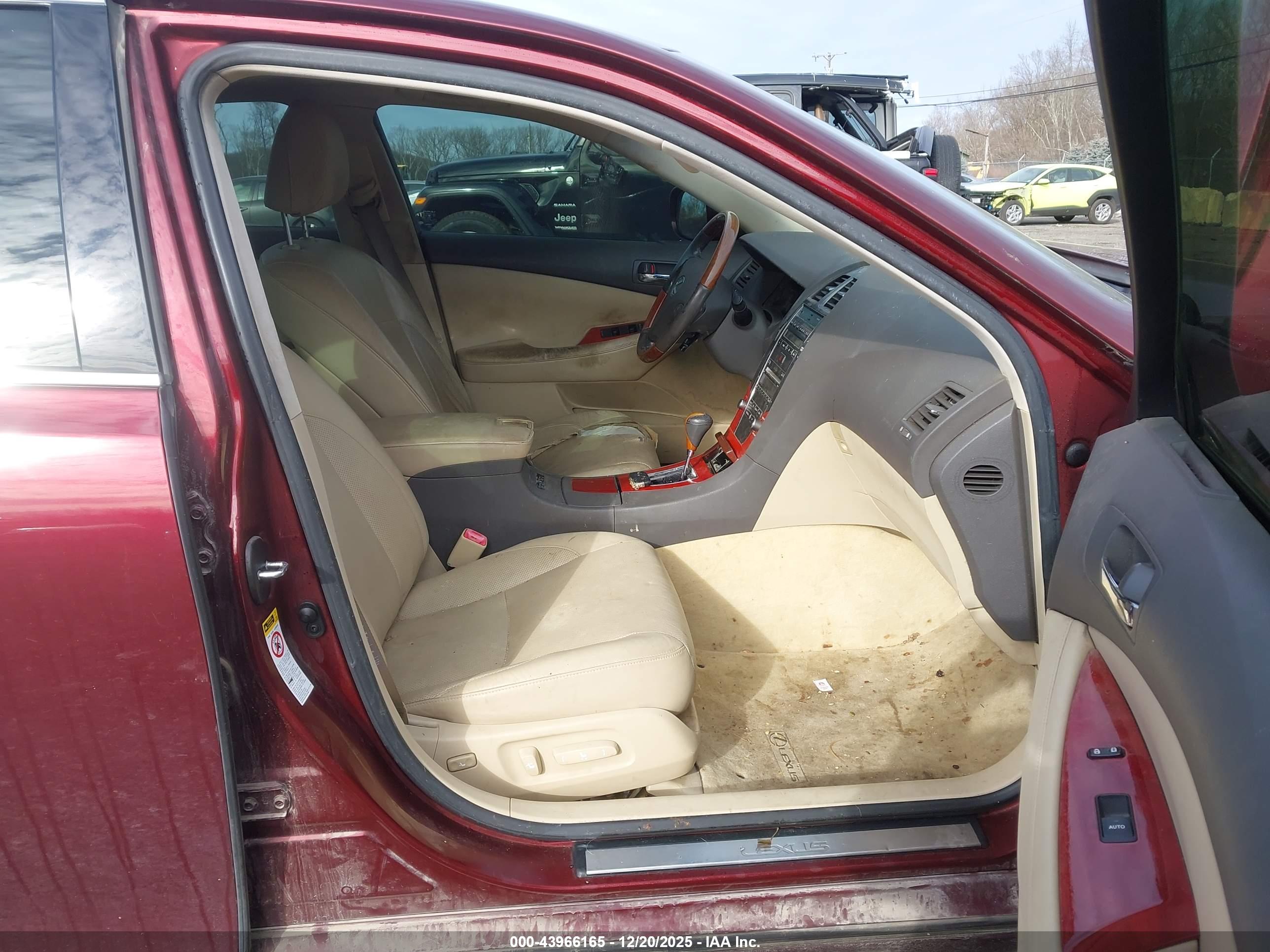 LEXUS ES image 5