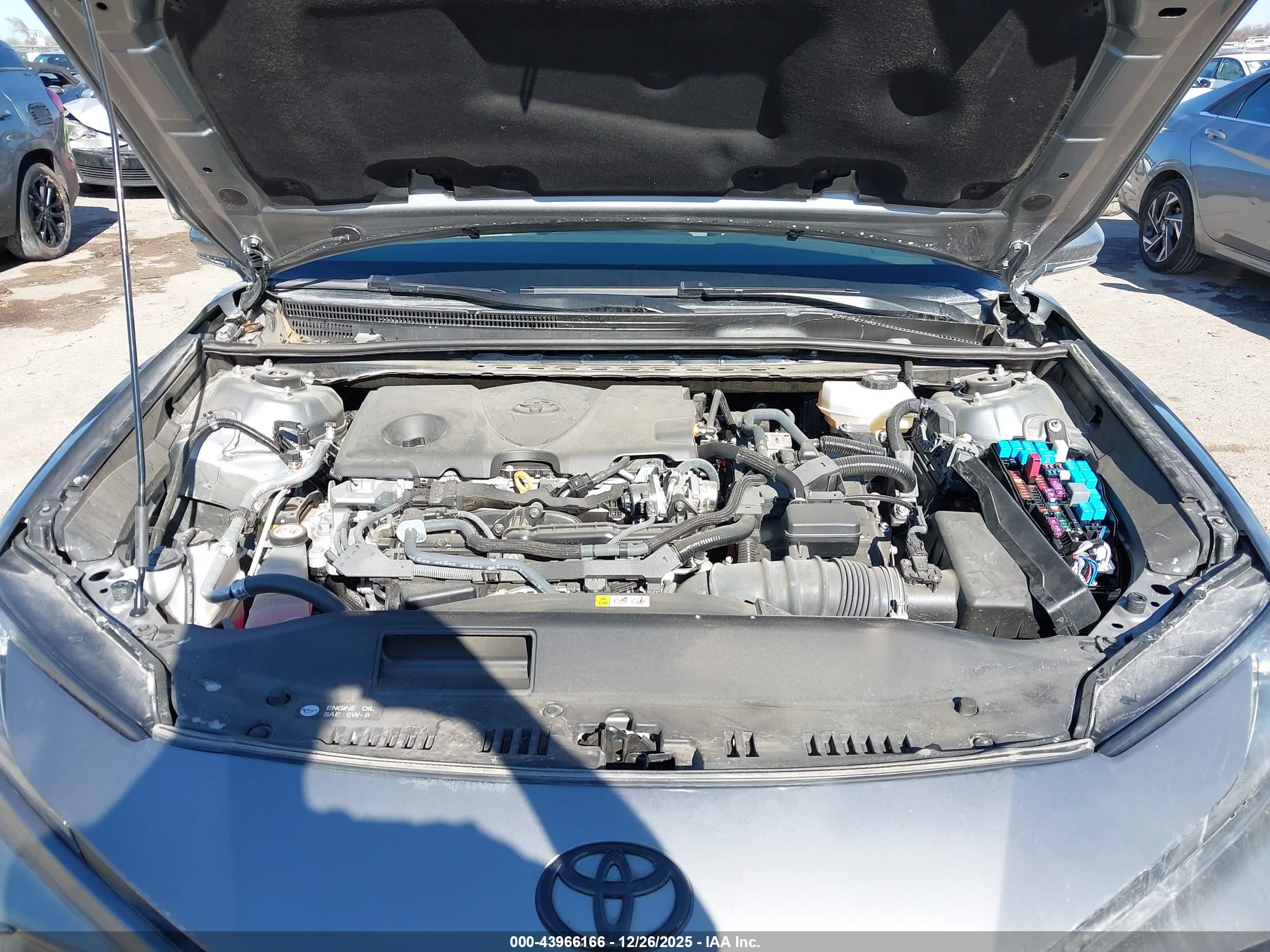 TOYOTA CAMRY image 10