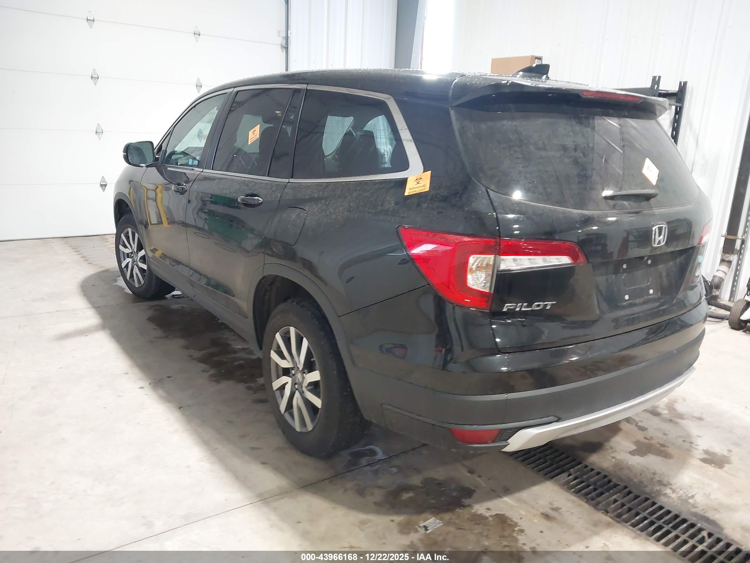 HONDA PILOT image 3
